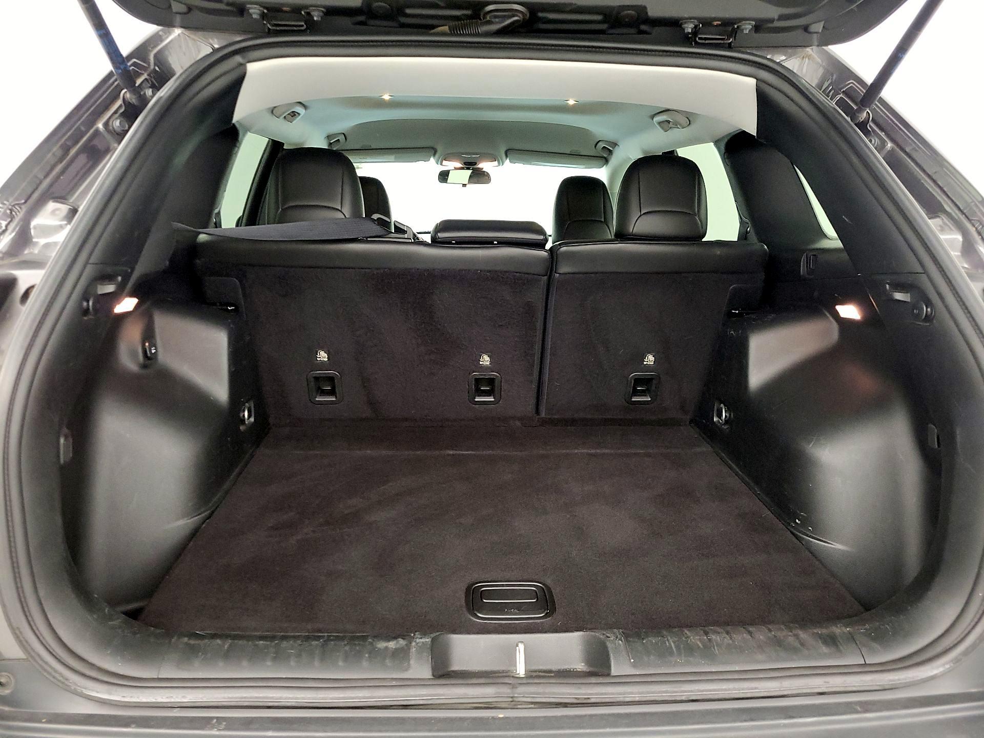 Thumbnail: 2019 Jeep Cherokee - 20