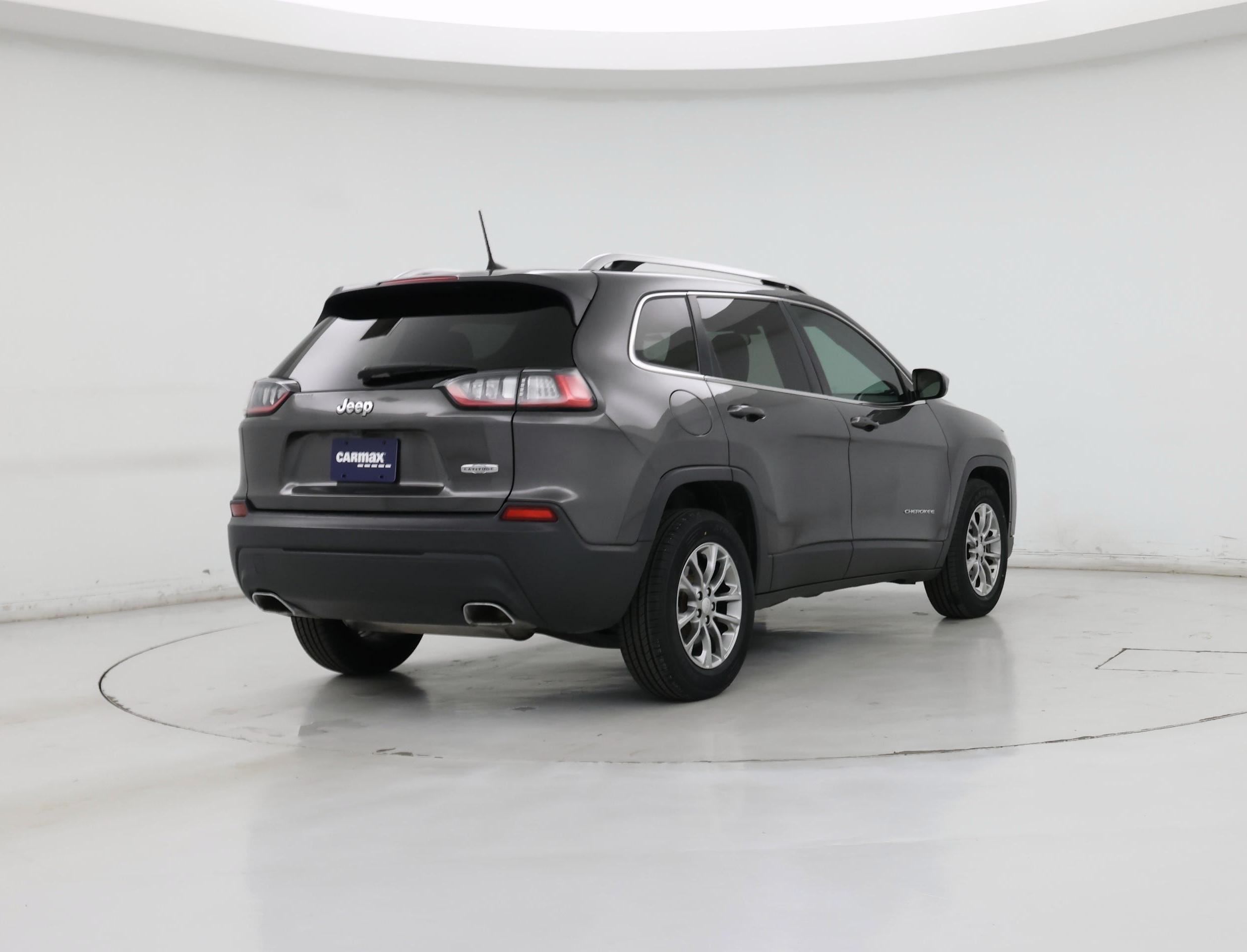 Thumbnail: 2019 Jeep Cherokee - 8