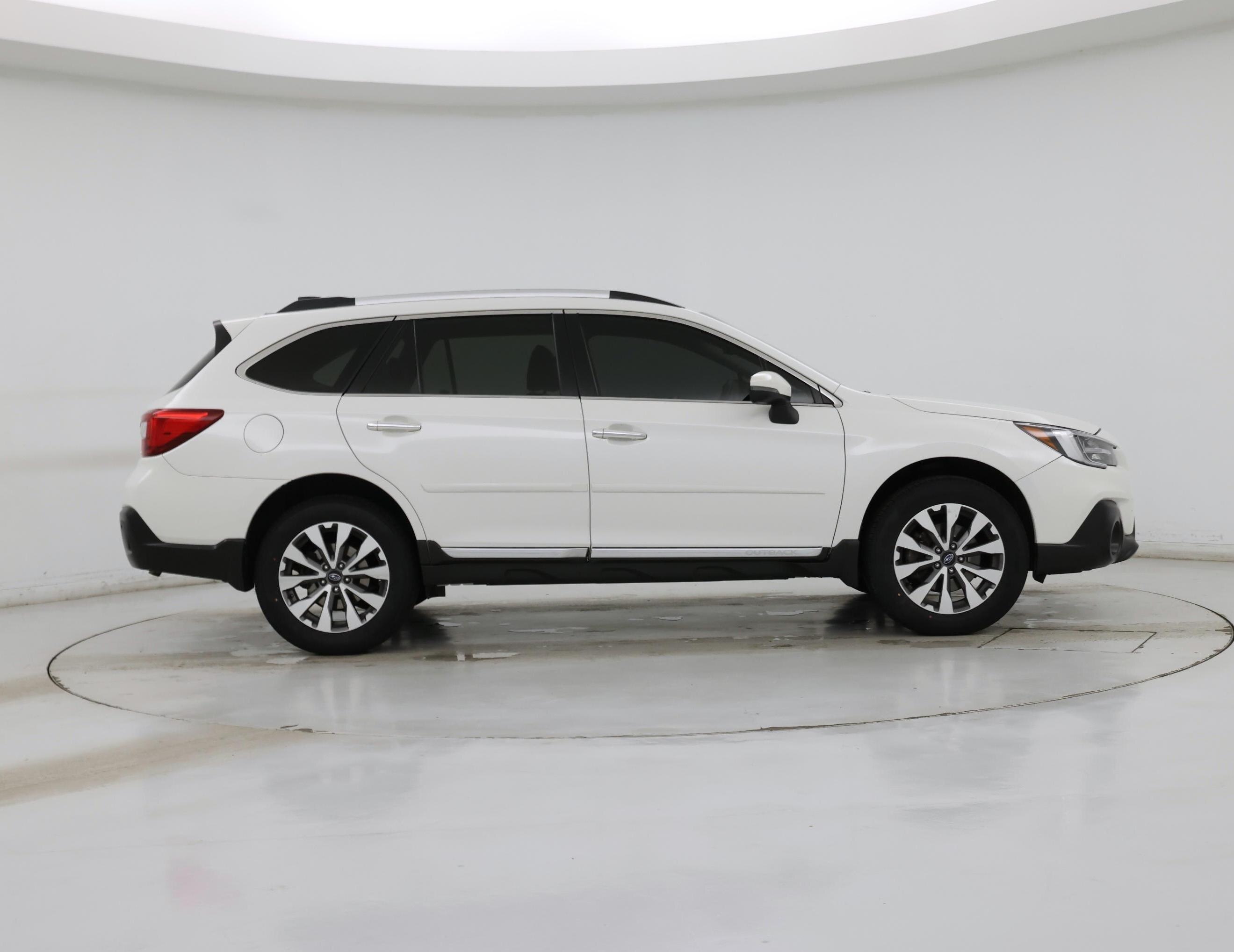 Thumbnail: 2018 Subaru Outback - 7