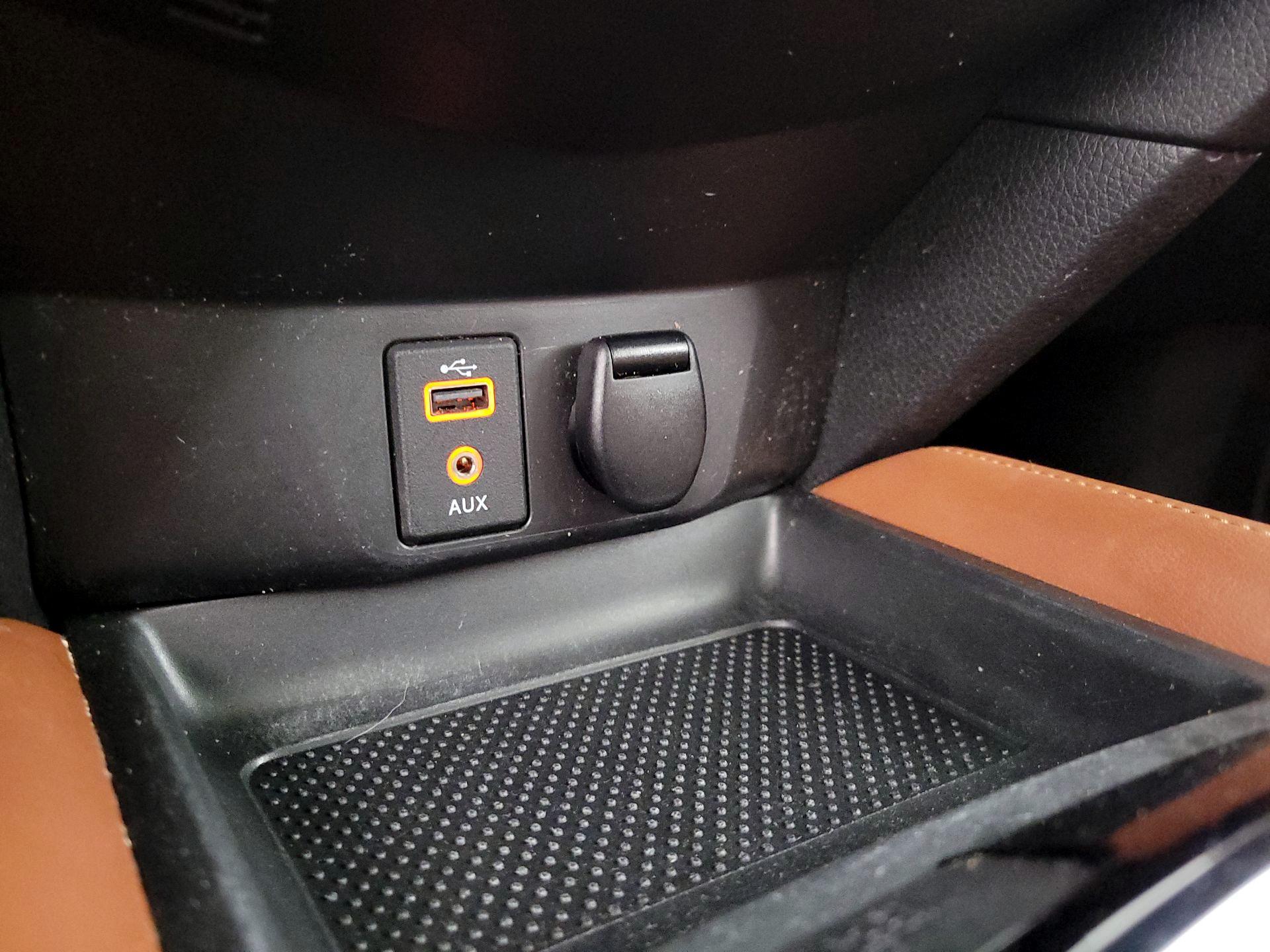 Thumbnail: 2017 Nissan Rogue - 19