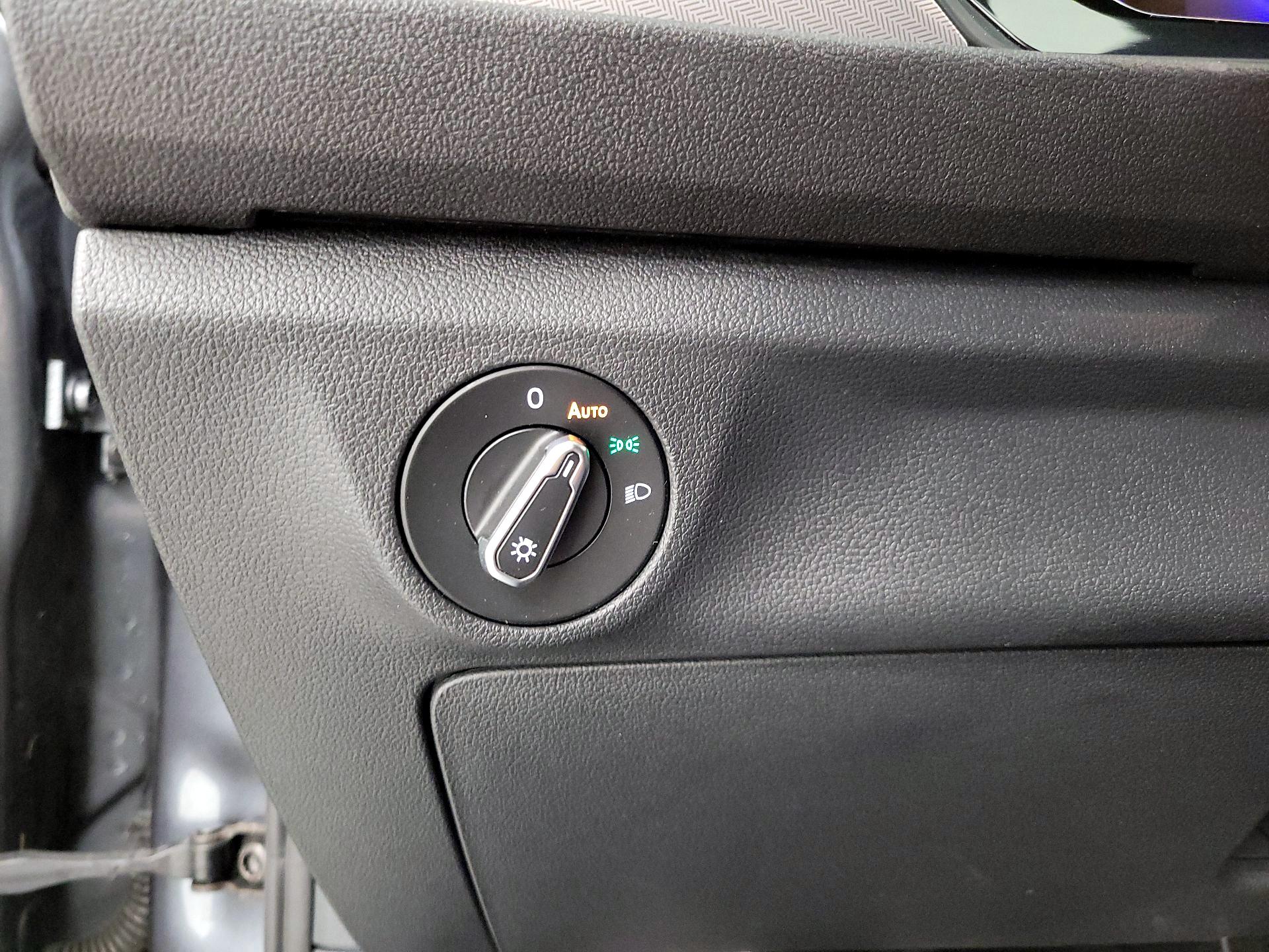 Thumbnail: 2023 Volkswagen Jetta - 13