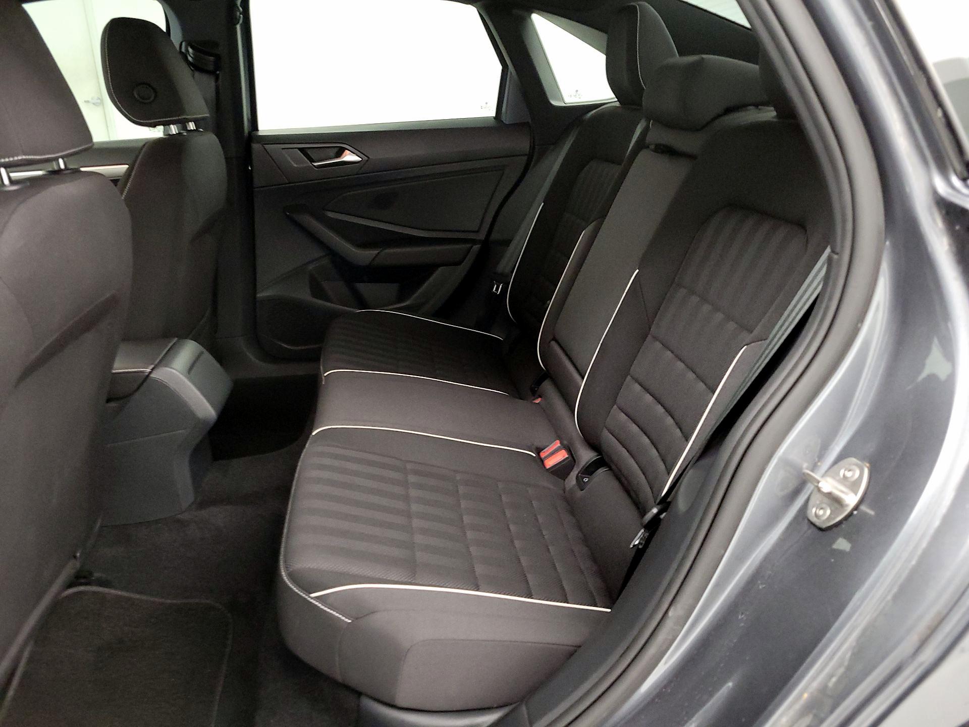 Thumbnail: 2023 Volkswagen Jetta - 19