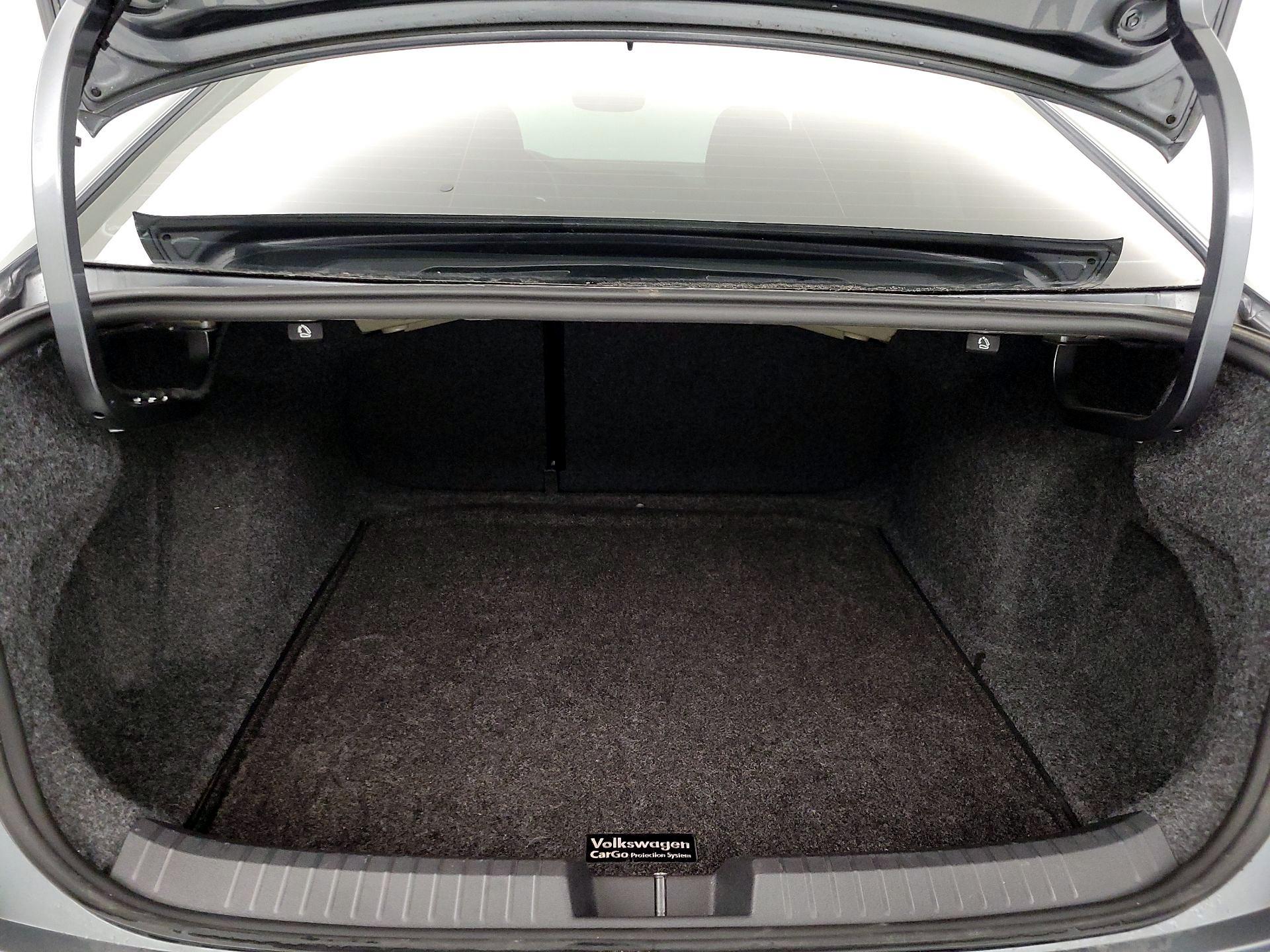 Thumbnail: 2023 Volkswagen Jetta - 20