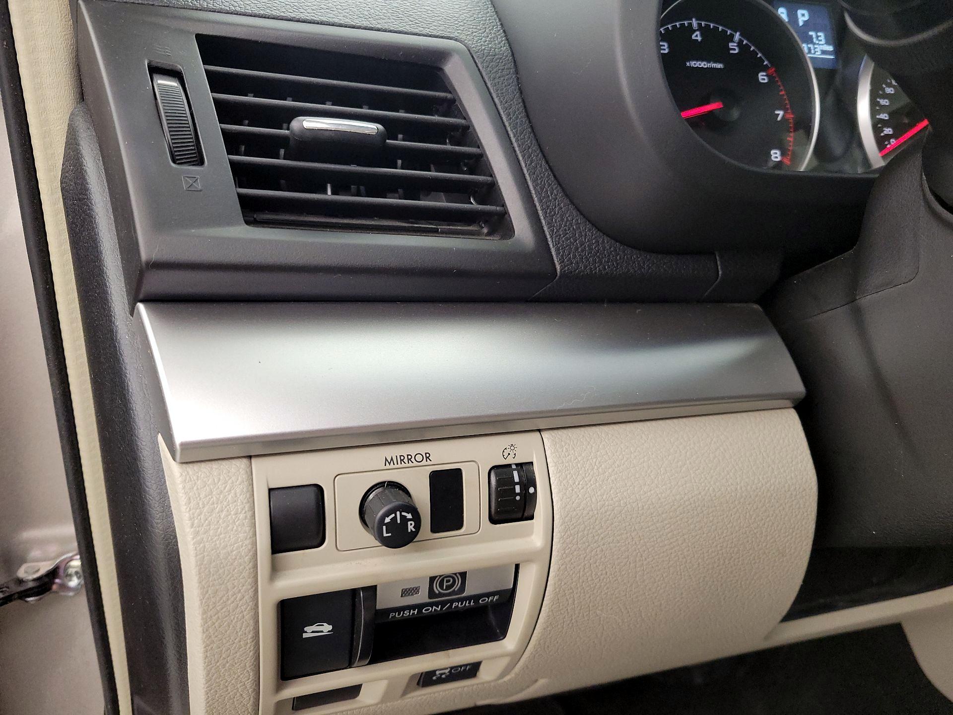 Thumbnail: 2014 Subaru Outback - 13