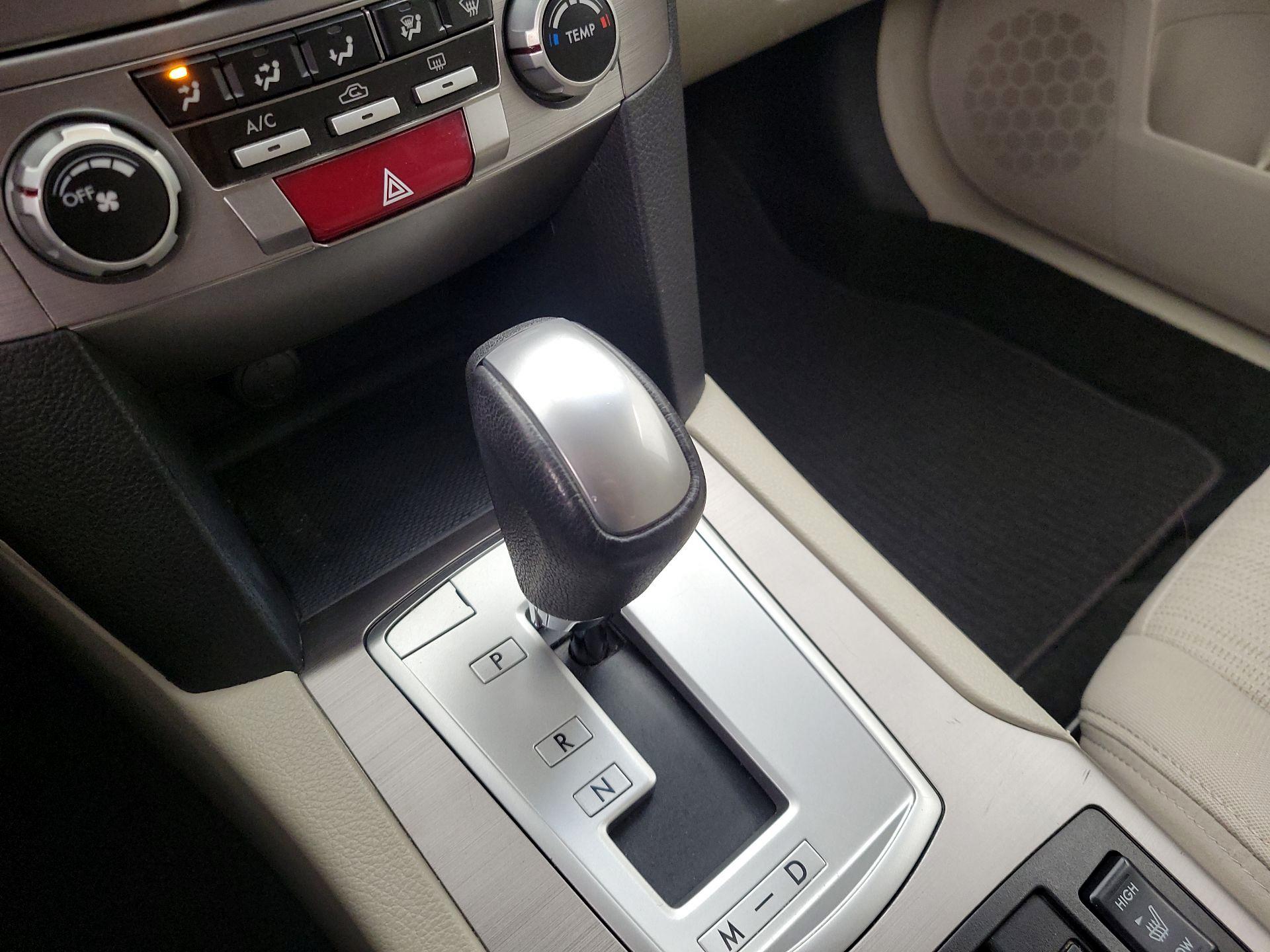 Thumbnail: 2014 Subaru Outback - 16