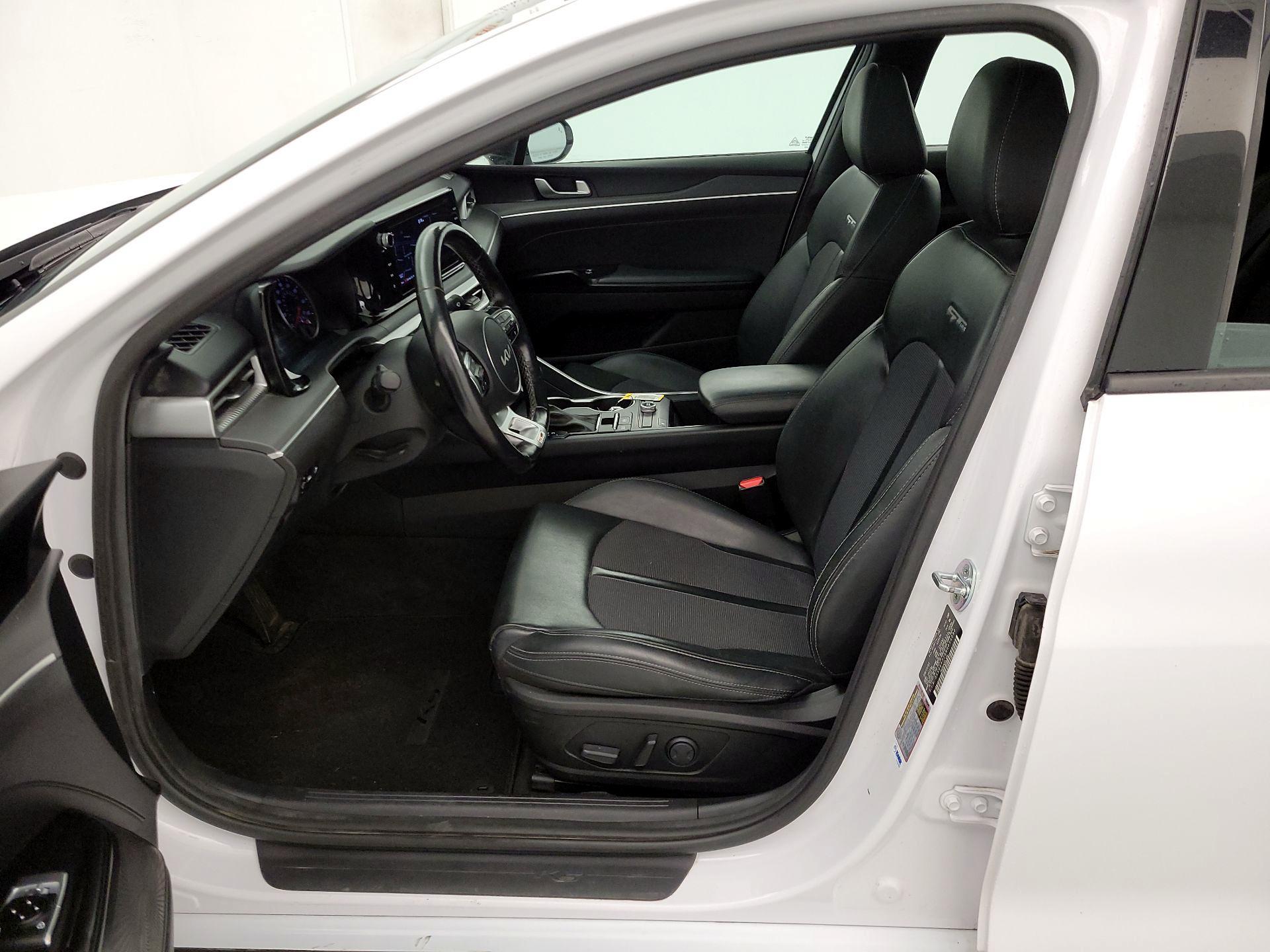 Thumbnail: 2022 Kia K5 - 11