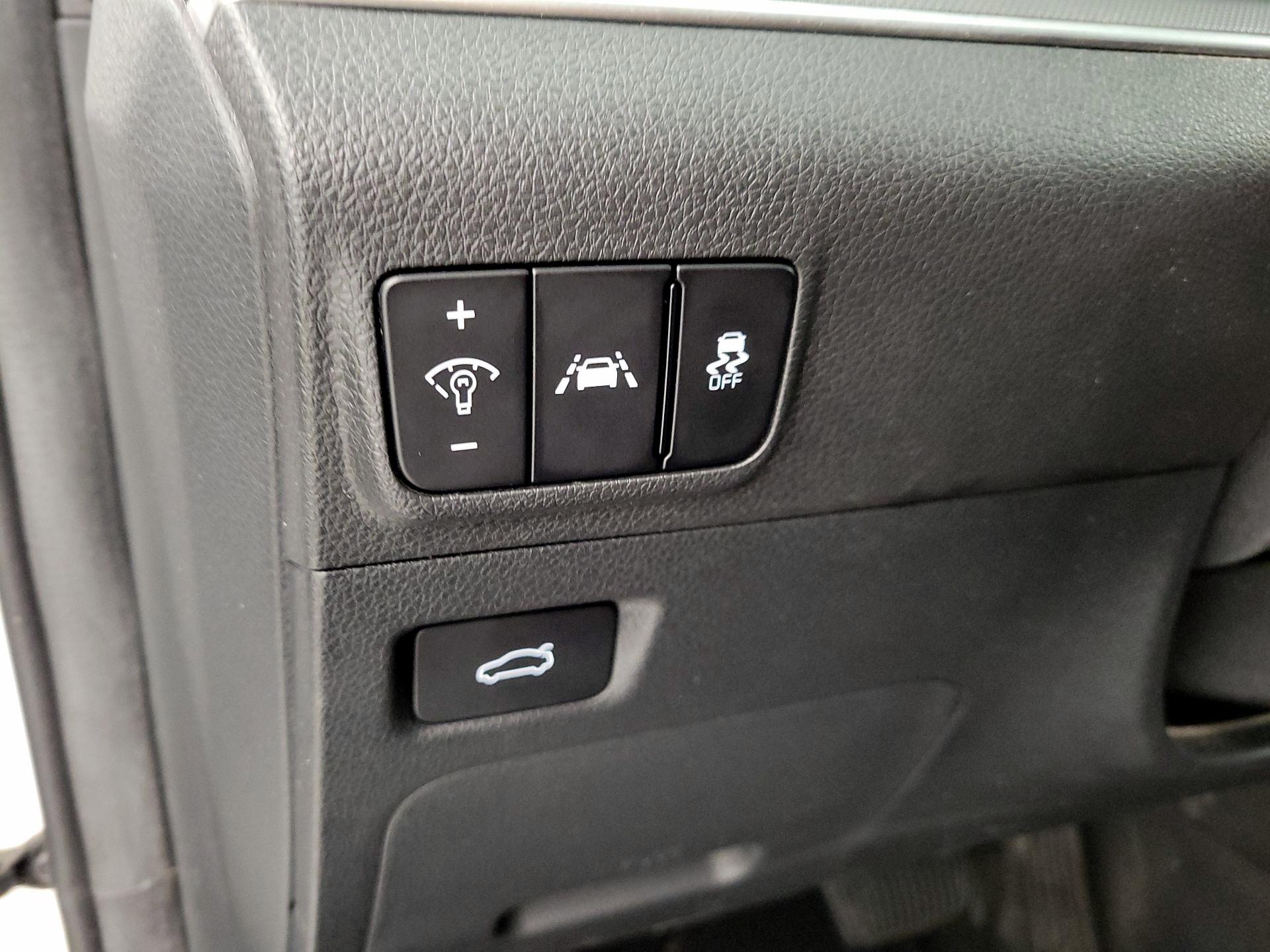 Thumbnail: 2022 Kia K5 - 13