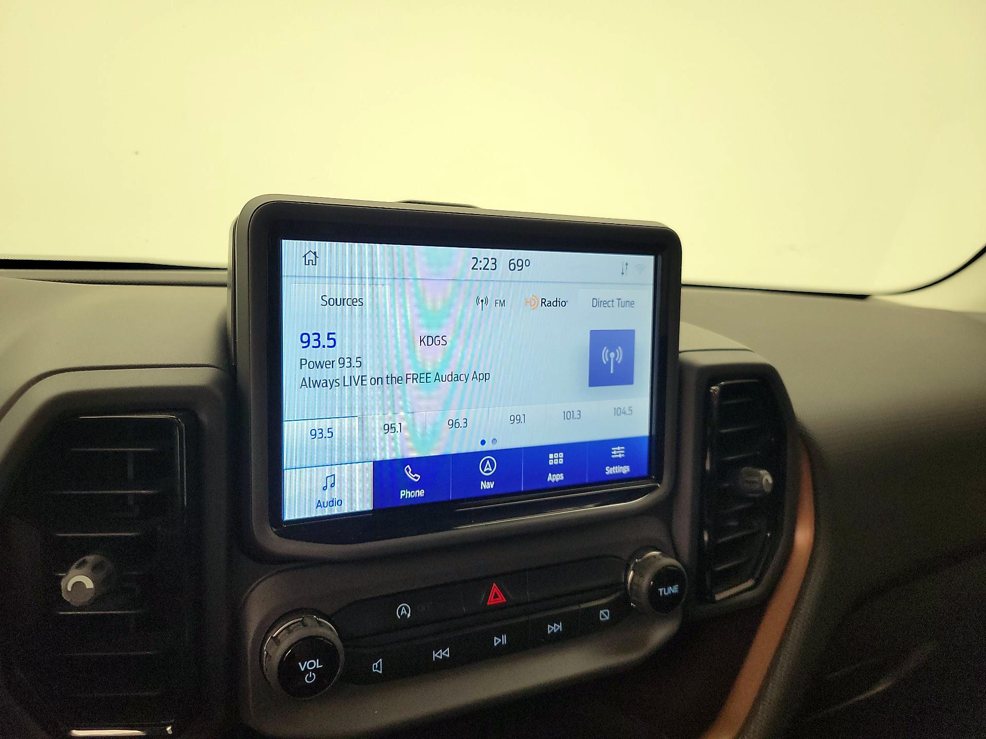 Thumbnail: 2022 Ford Bronco Sport - 16