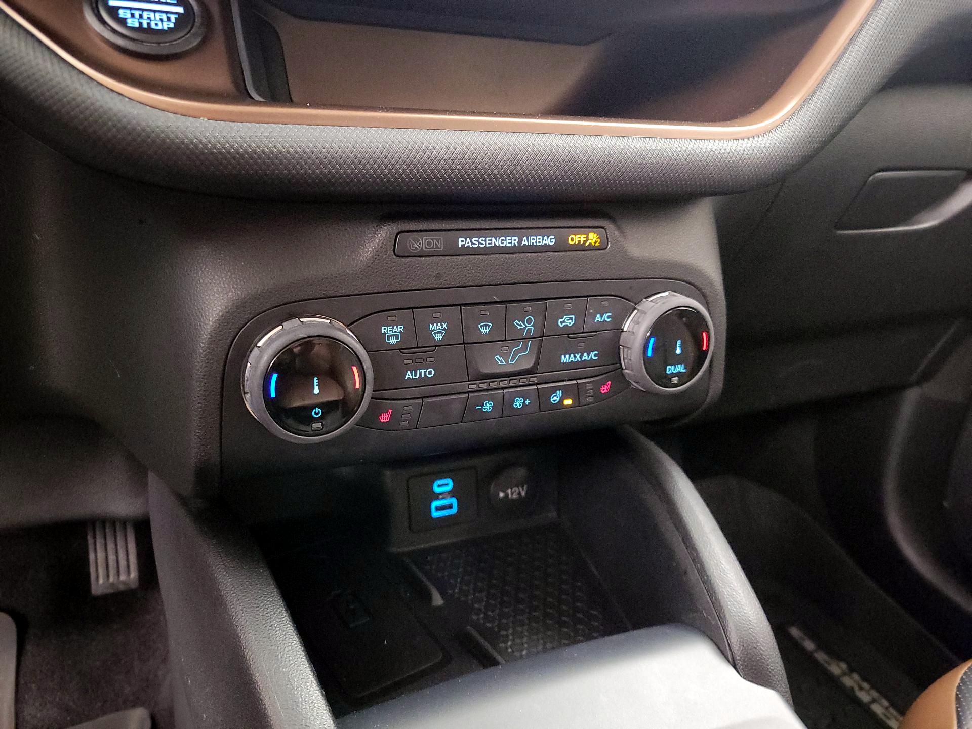 Thumbnail: 2022 Ford Bronco Sport - 17