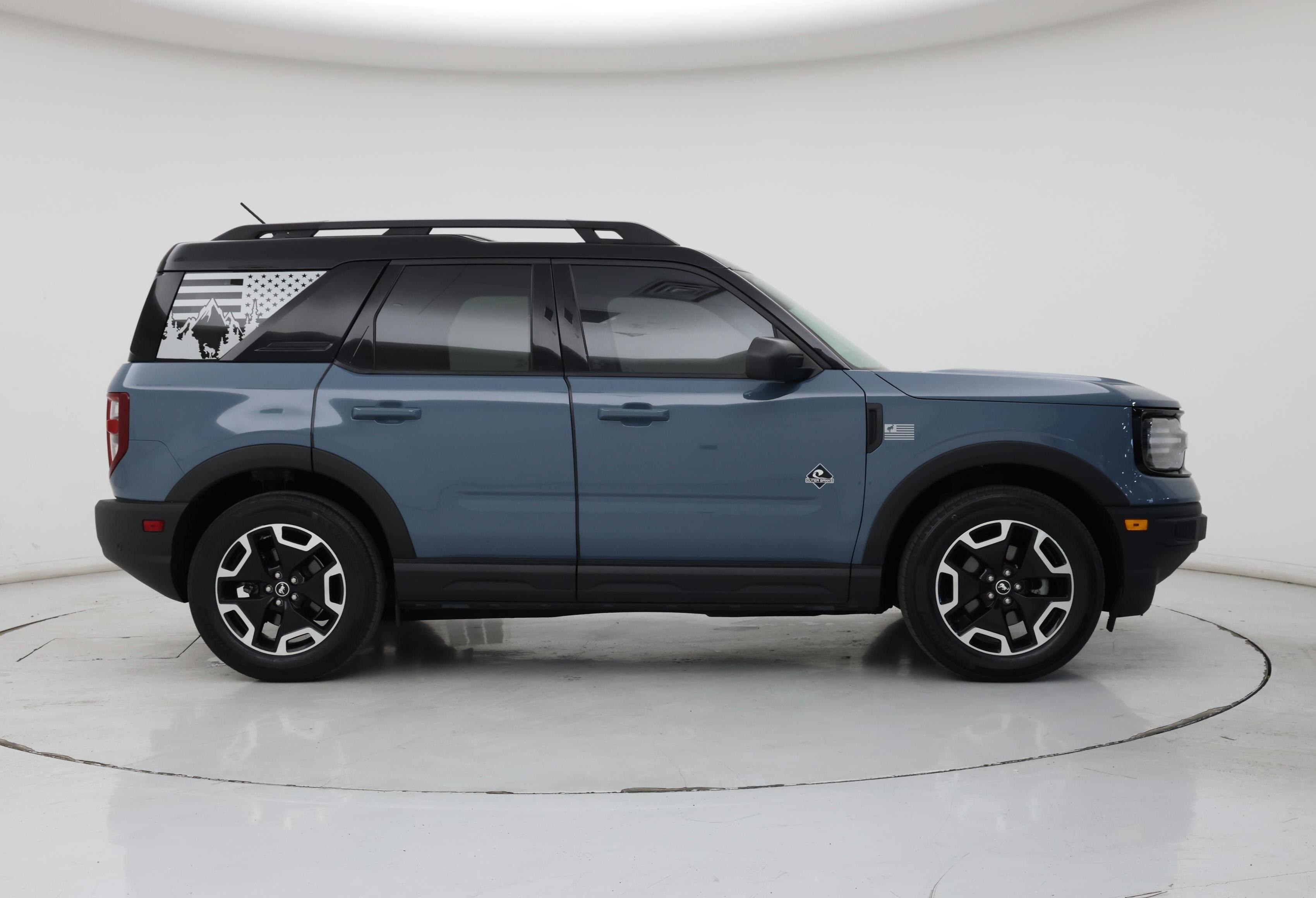 Thumbnail: 2022 Ford Bronco Sport - 7