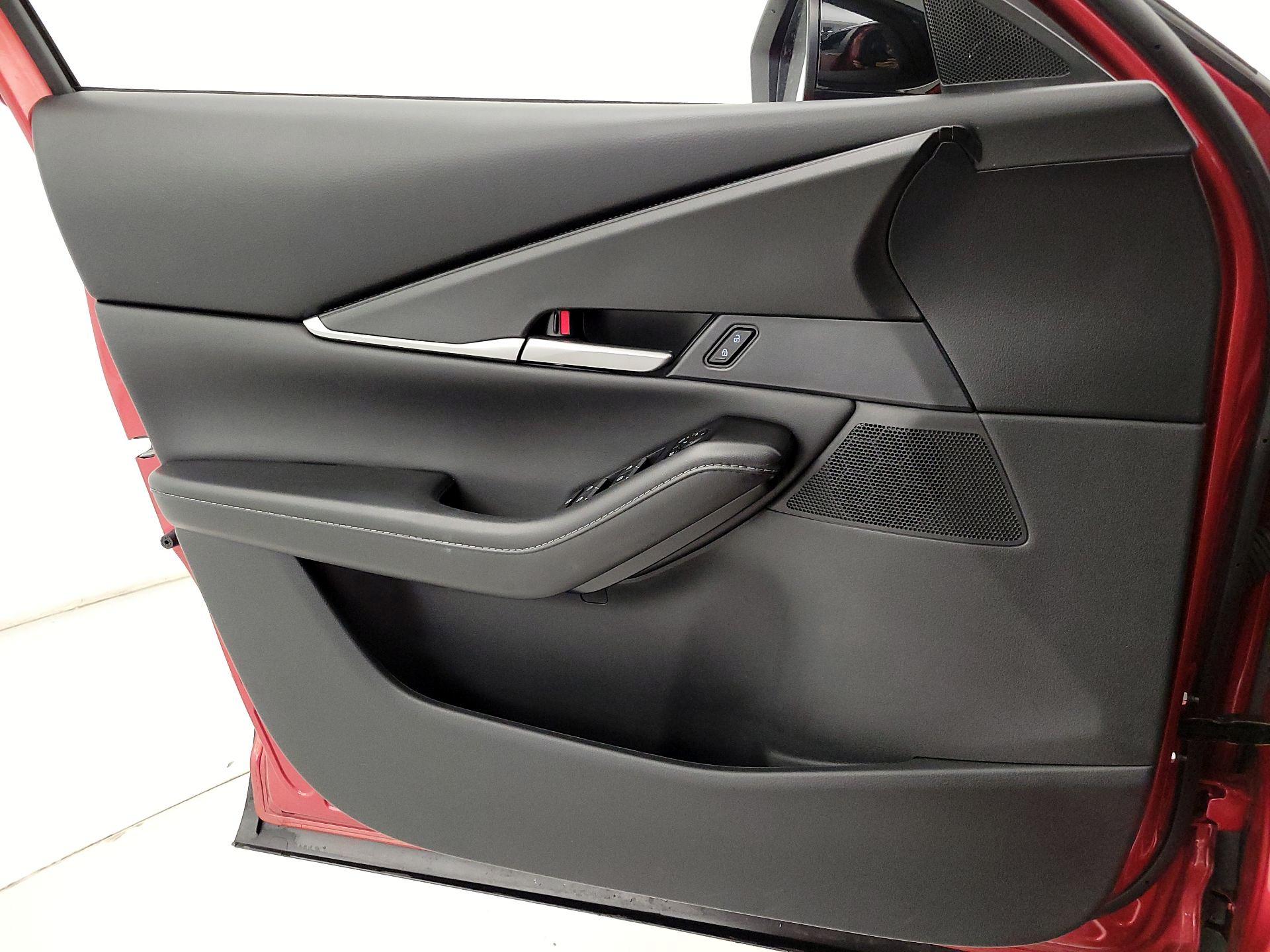 Thumbnail: 2025 Mazda CX-30 - 12