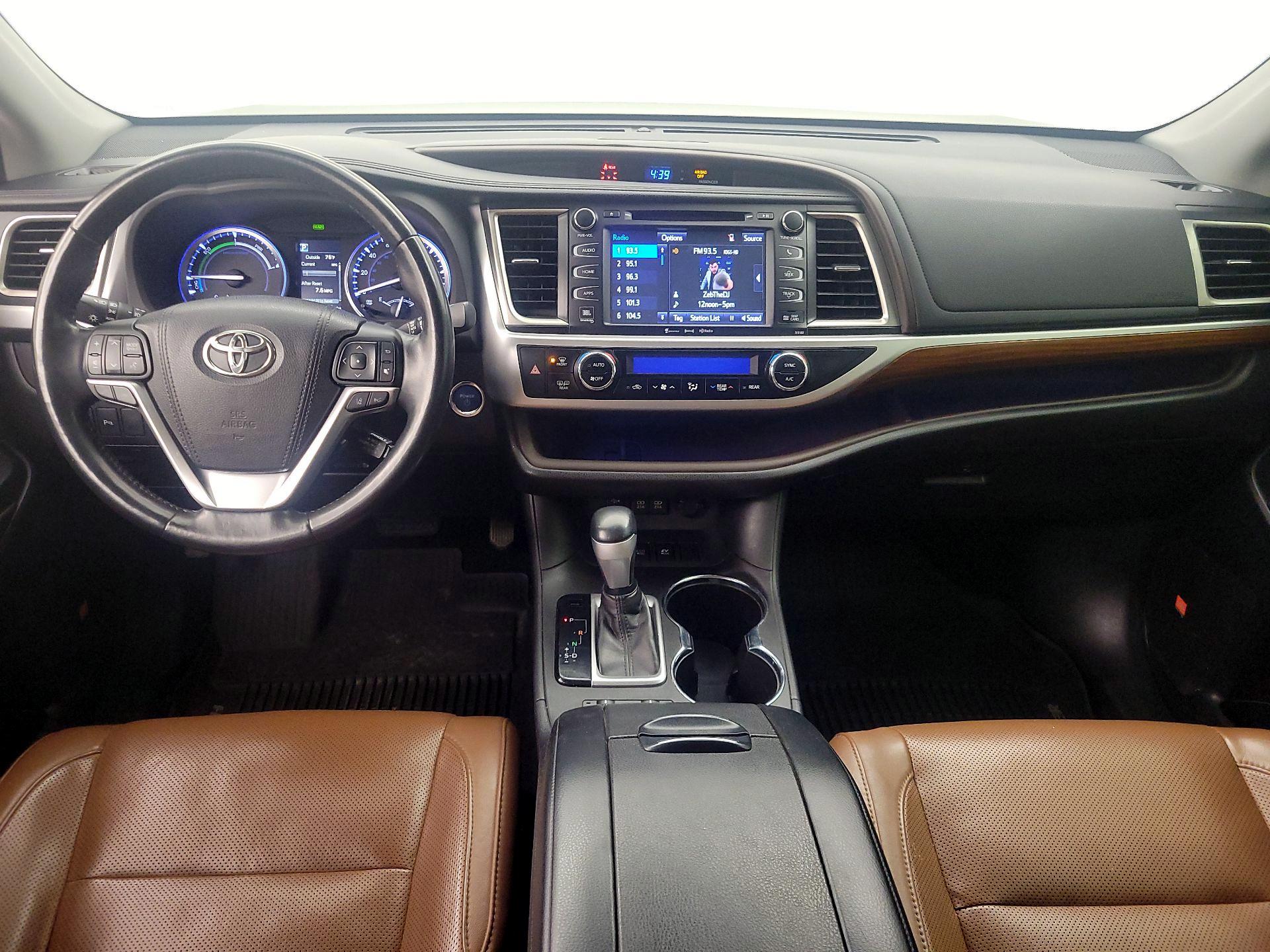 Thumbnail: 2018 Toyota Highlander - 9