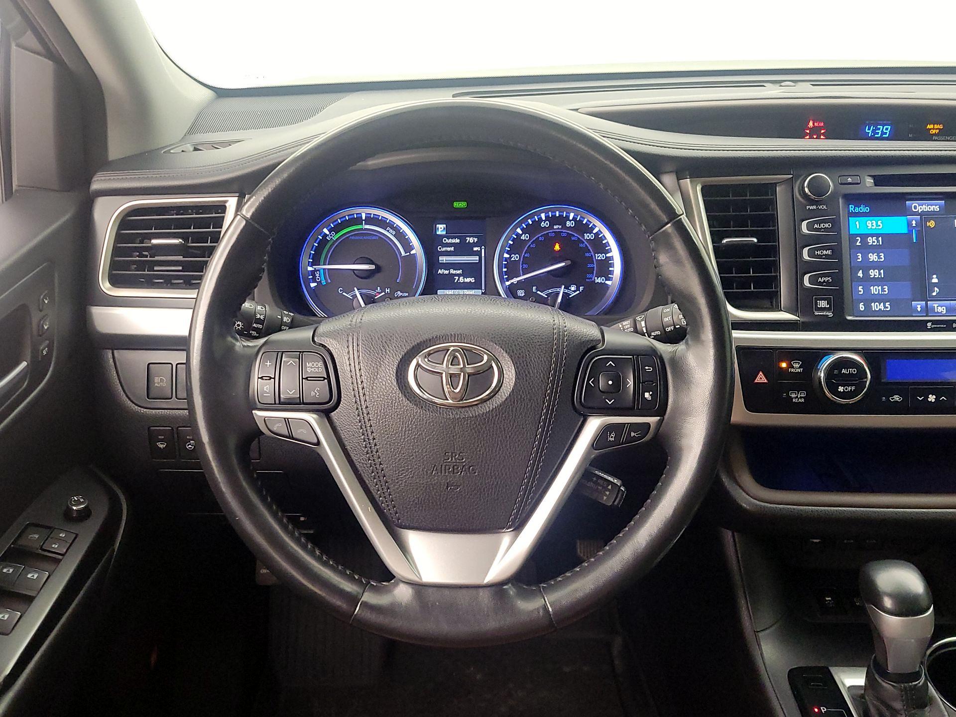 Thumbnail: 2018 Toyota Highlander - 10