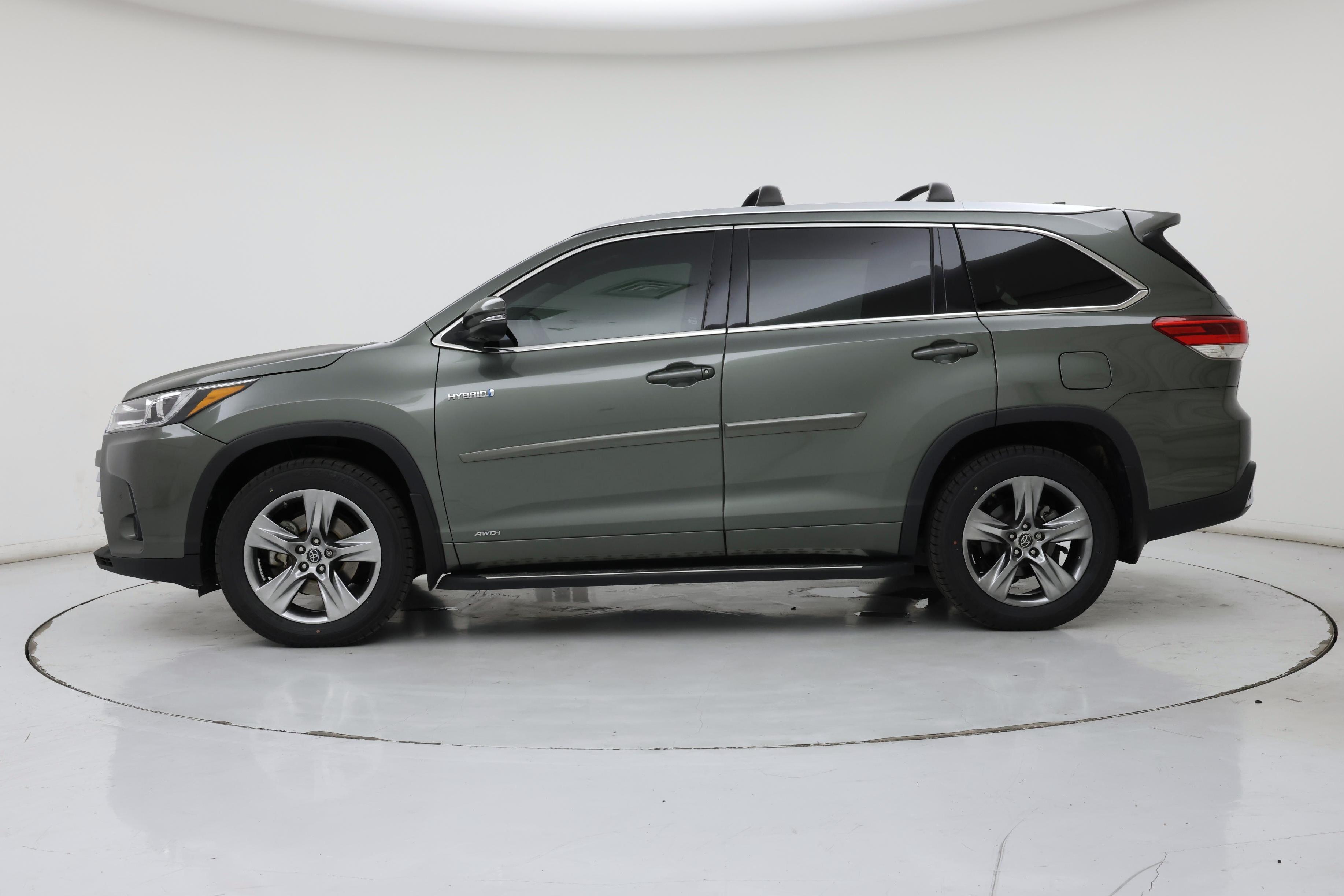 Thumbnail: 2018 Toyota Highlander - 3