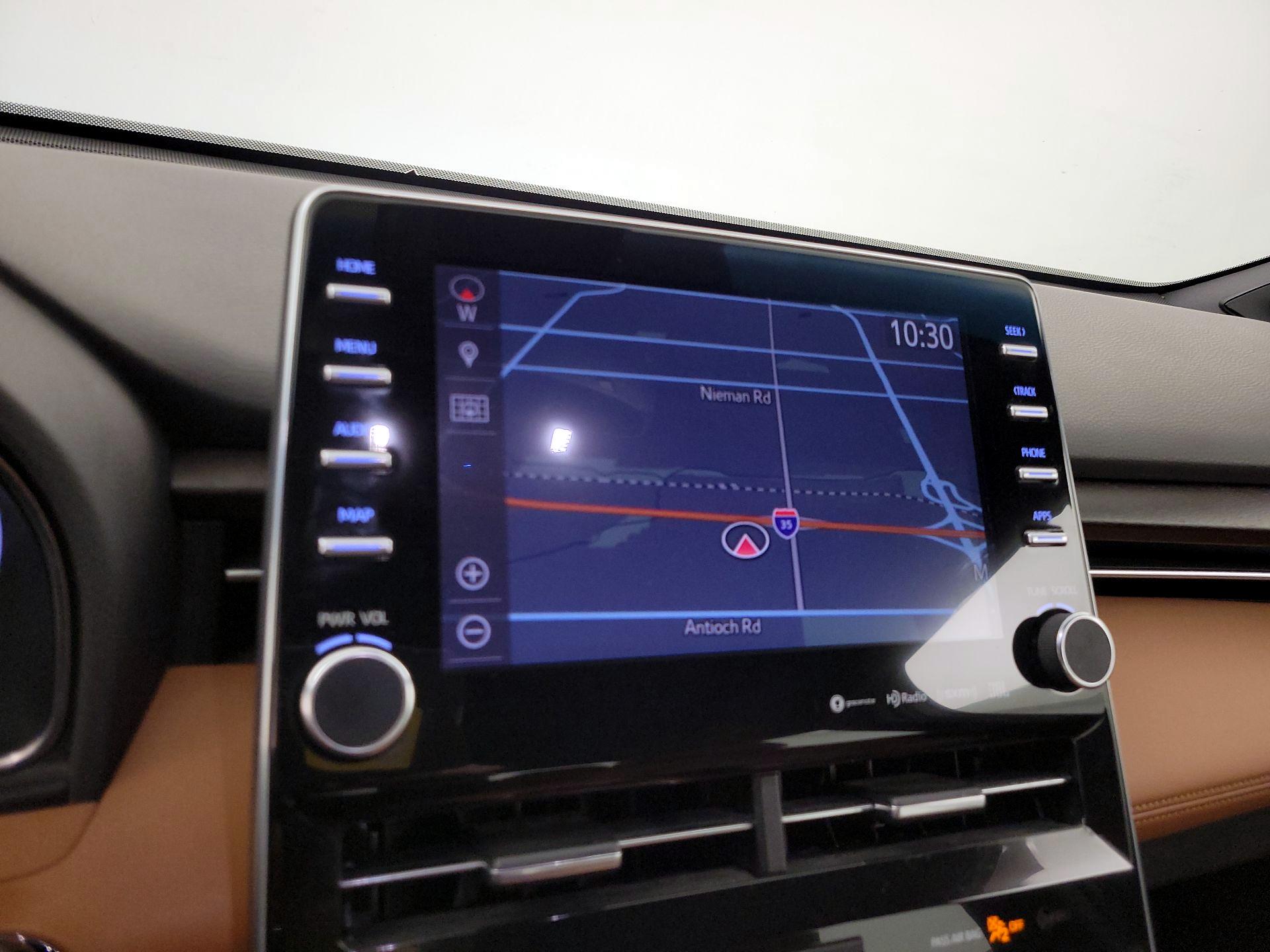 Thumbnail: 2020 Toyota Avalon - 14