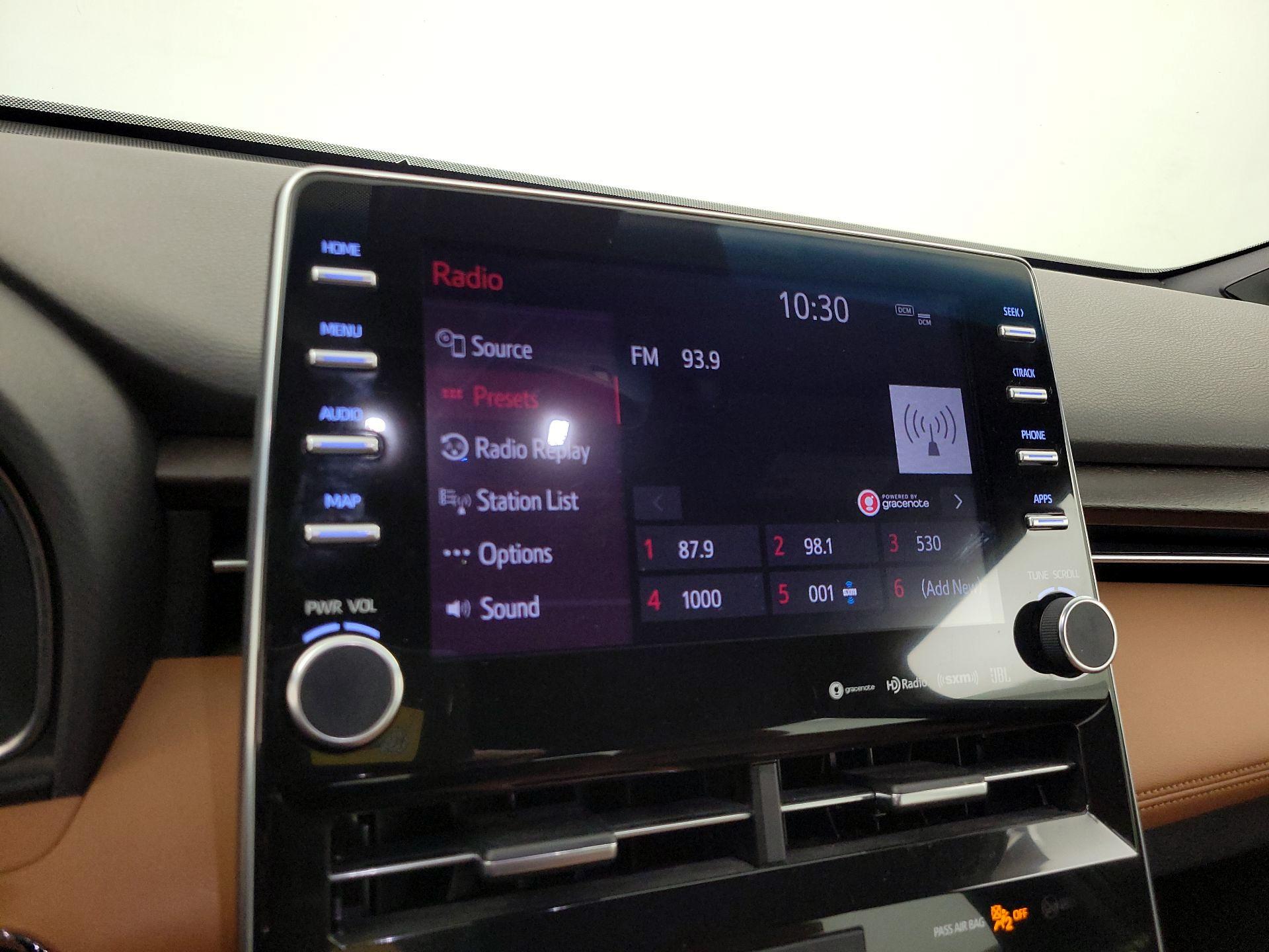 Thumbnail: 2020 Toyota Avalon - 16