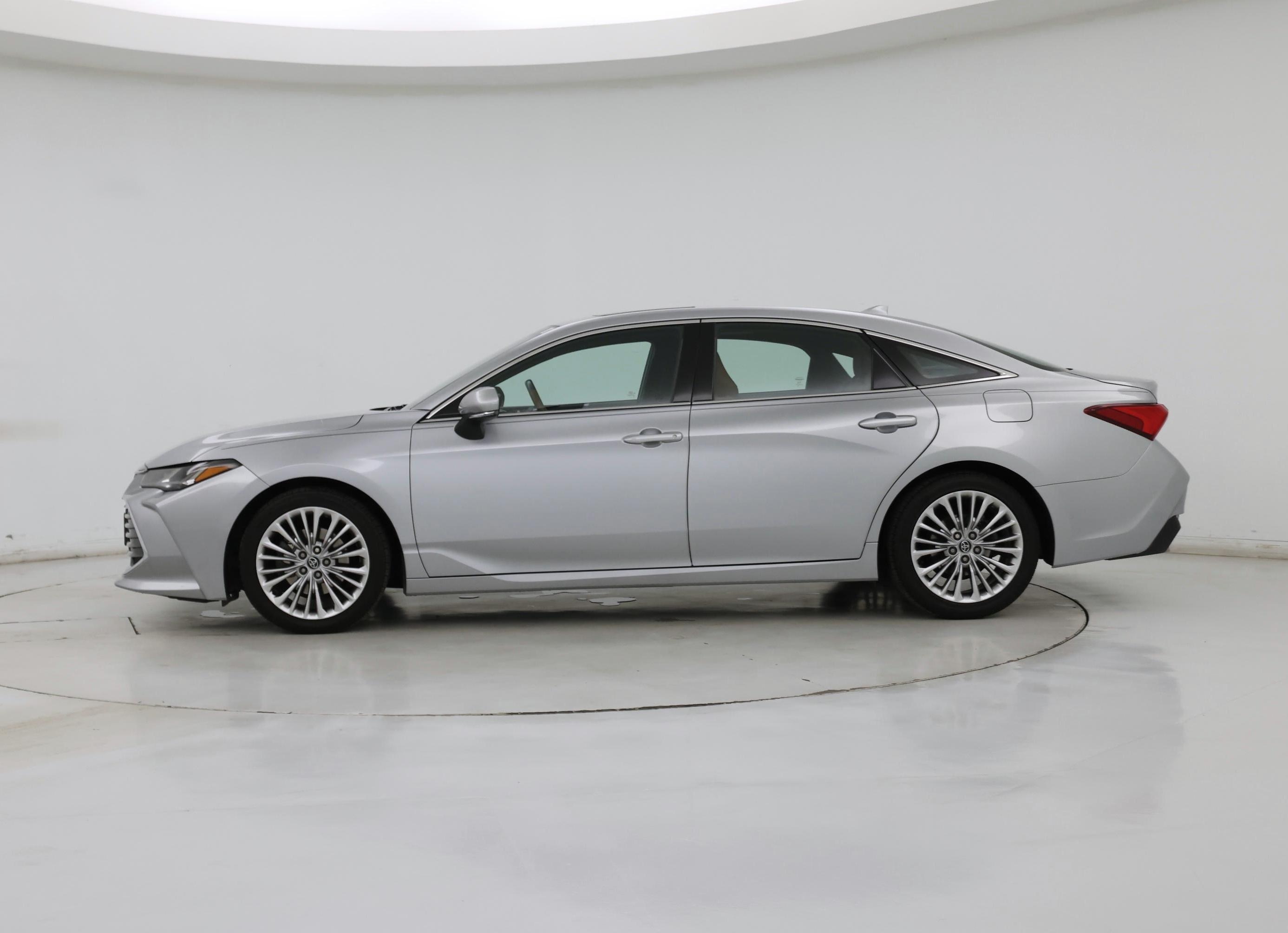 Thumbnail: 2020 Toyota Avalon - 3