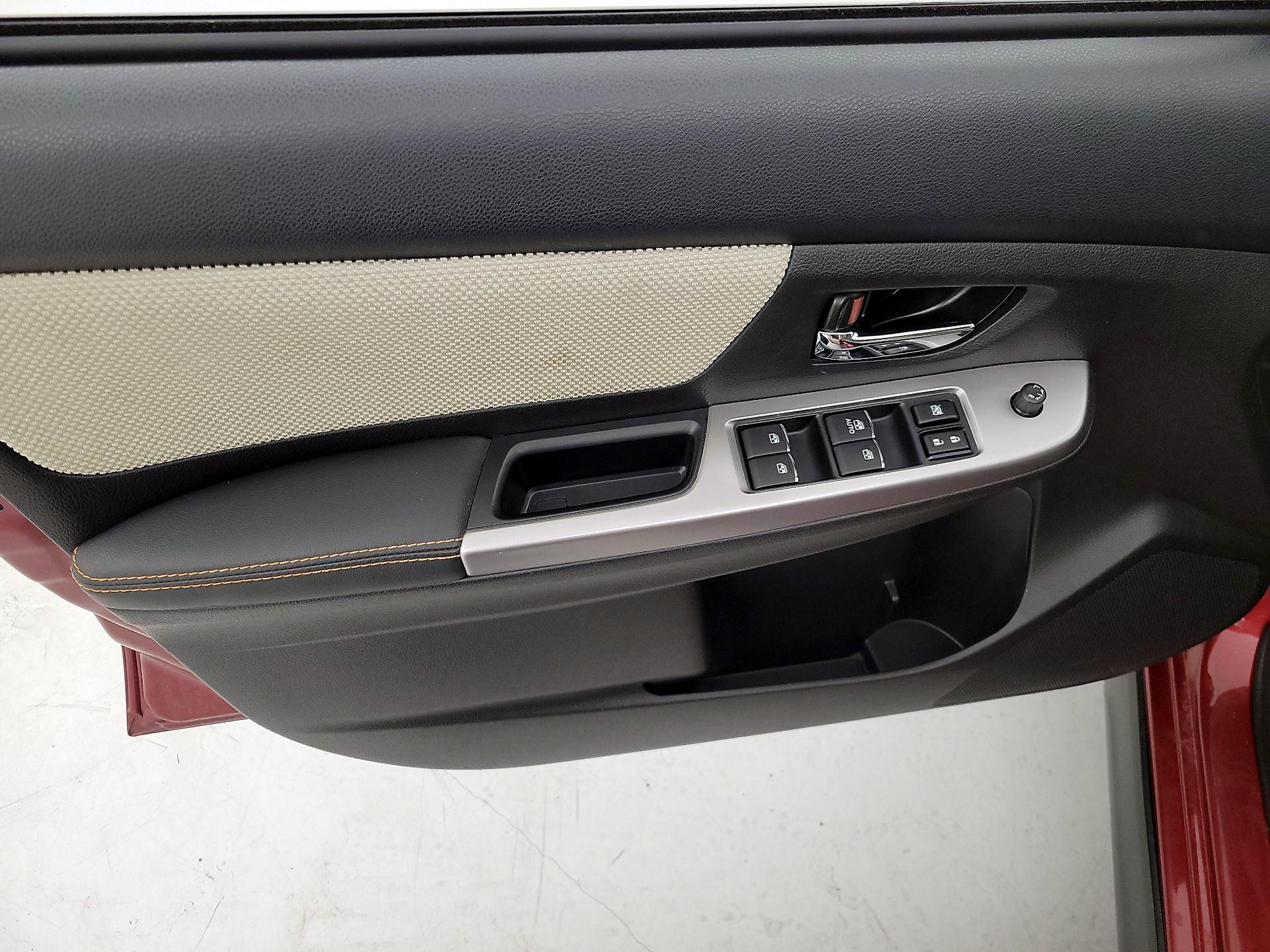 Thumbnail: 2016 Subaru XV Crosstrek - 12