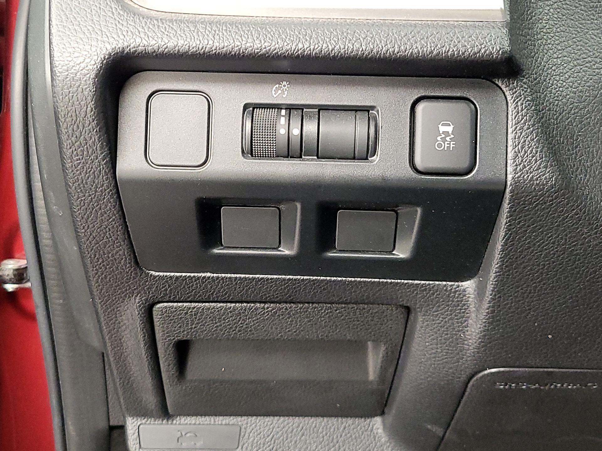 Thumbnail: 2016 Subaru XV Crosstrek - 13