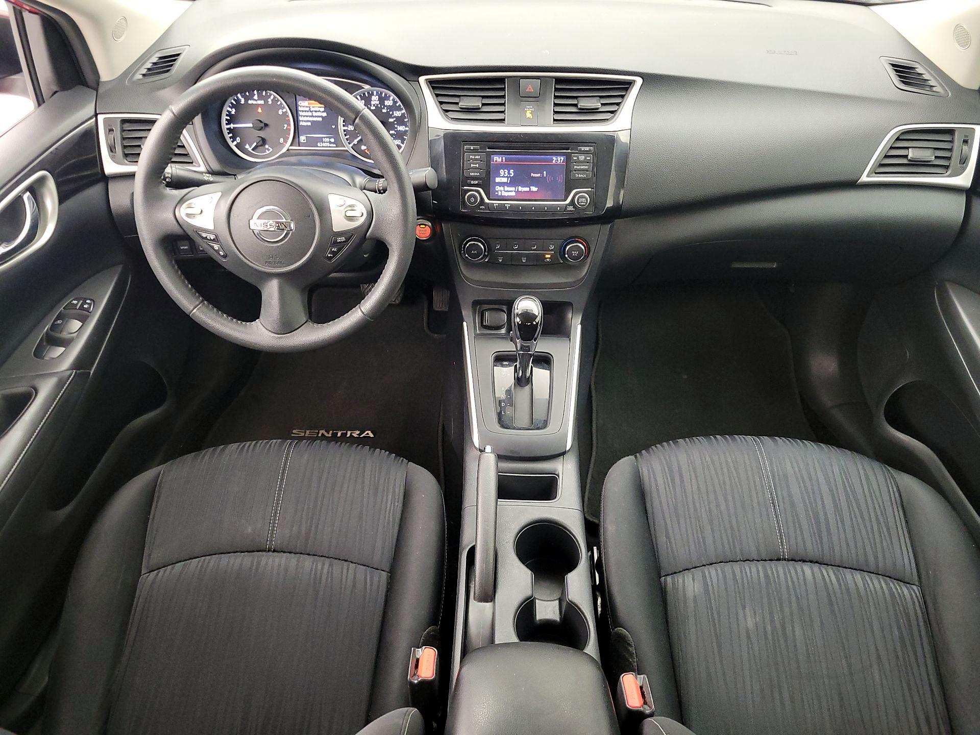 Thumbnail: 2017 Nissan Sentra - 9