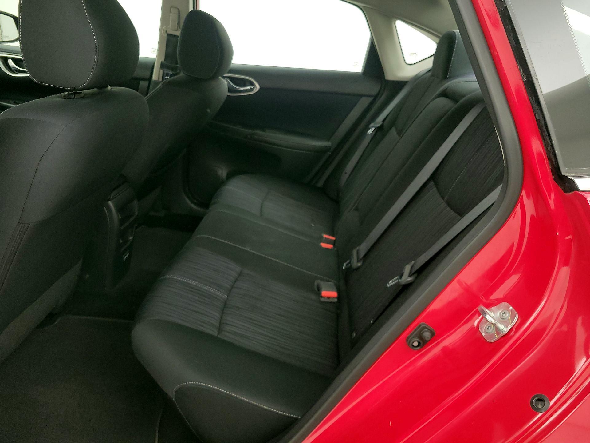 Thumbnail: 2017 Nissan Sentra - 19