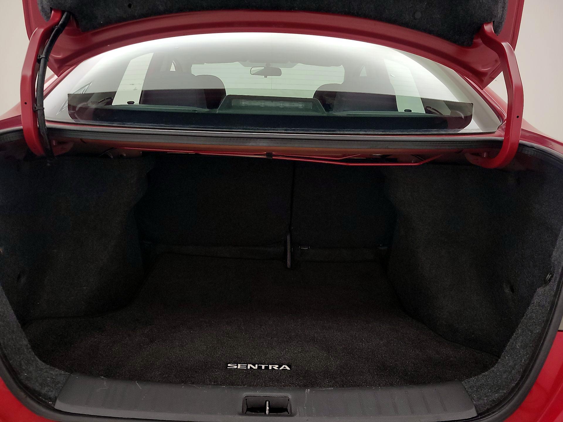 Thumbnail: 2017 Nissan Sentra - 20