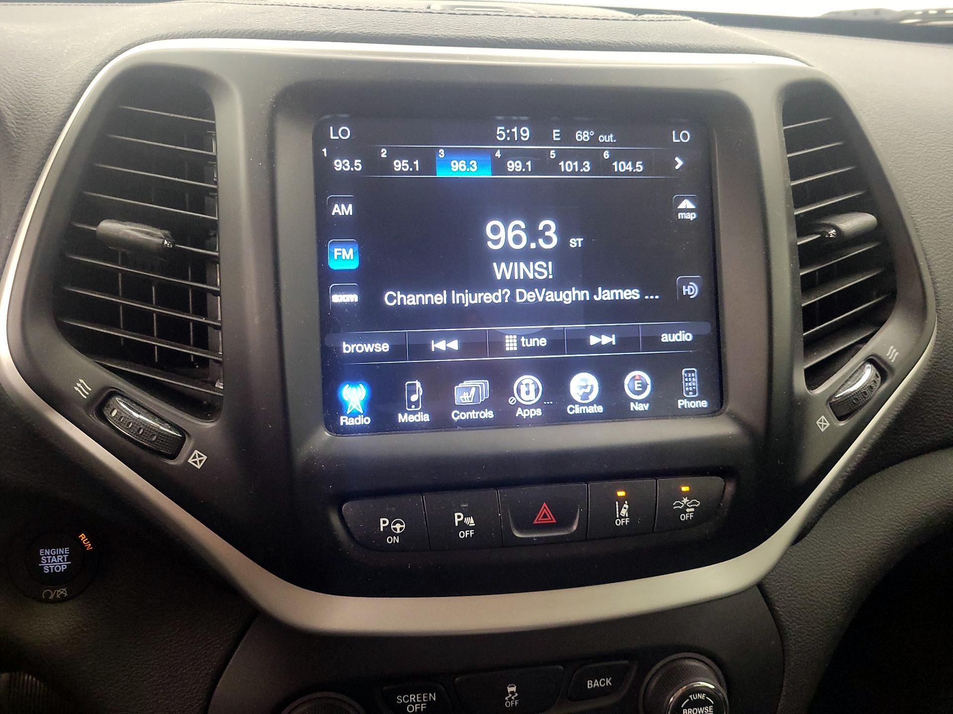 Thumbnail: 2014 Jeep Cherokee - 16