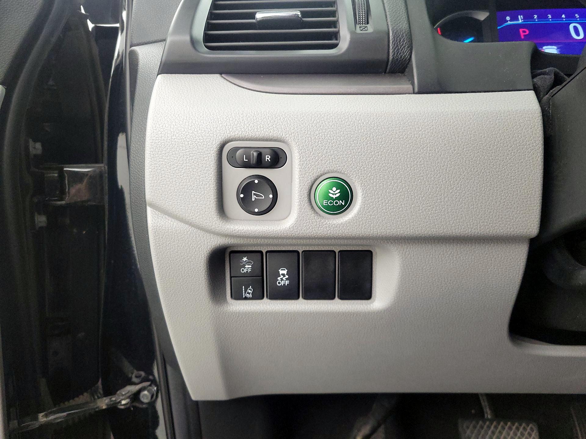 Thumbnail: 2019 Honda Pilot - 13