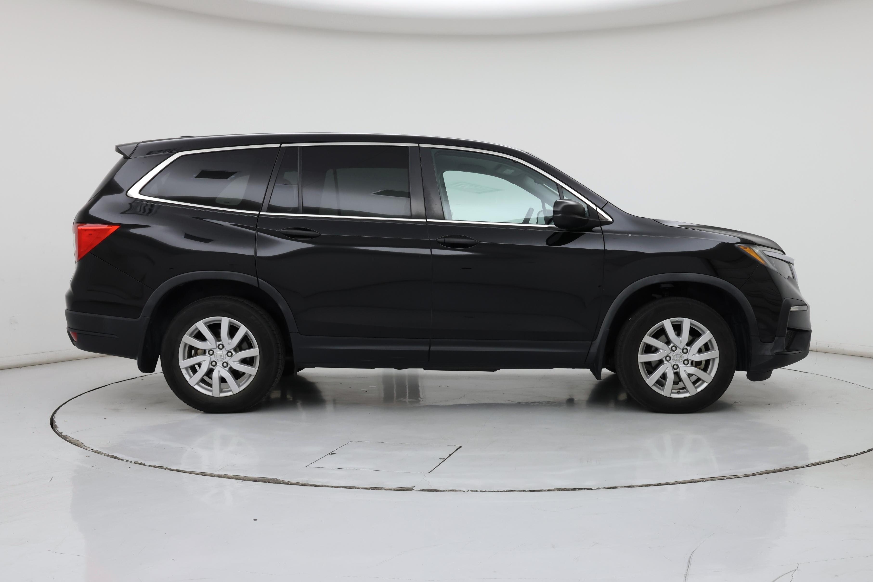 Thumbnail: 2019 Honda Pilot - 7