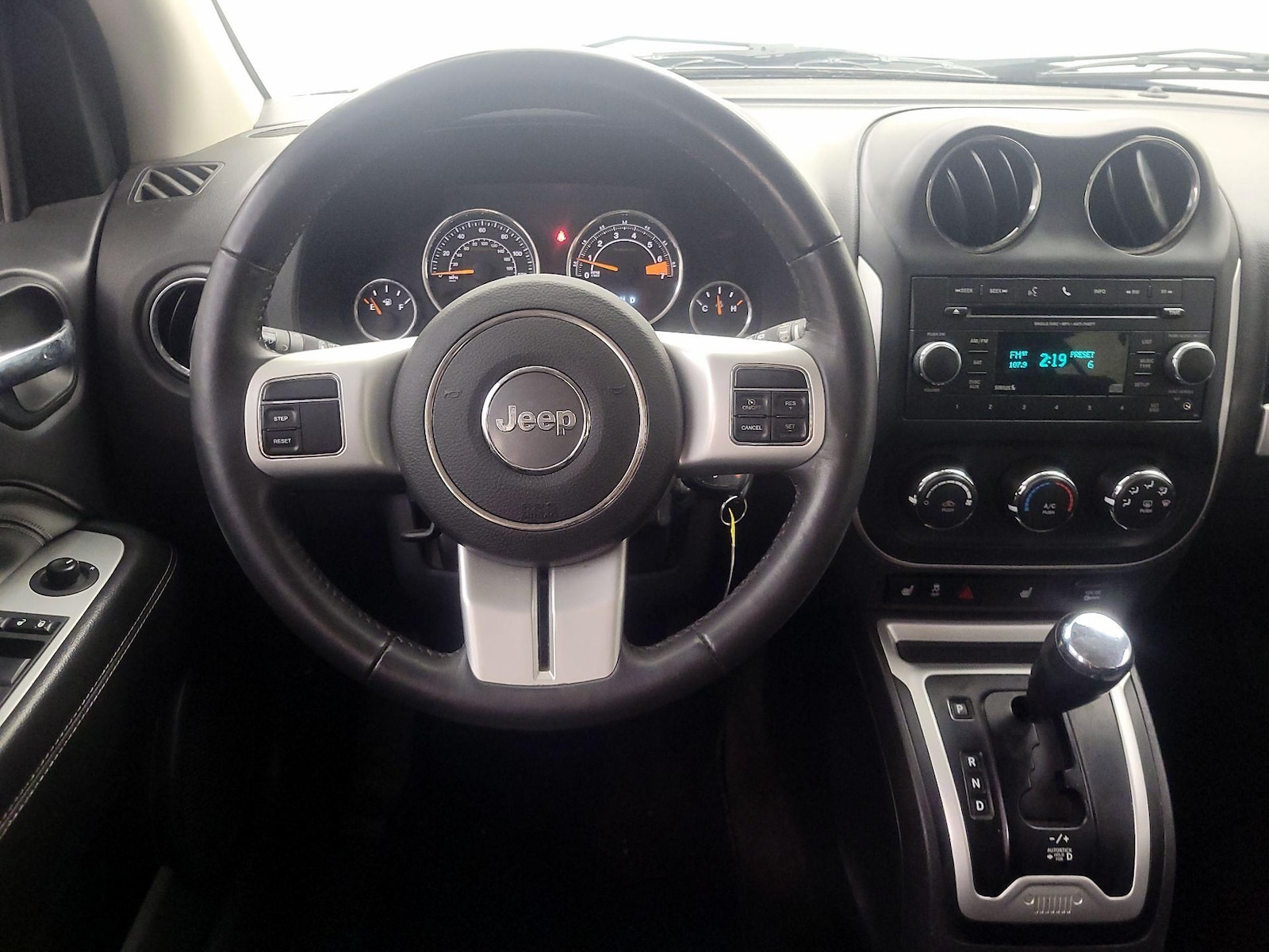 2017 Jeep Compass Latitude - Photo 11