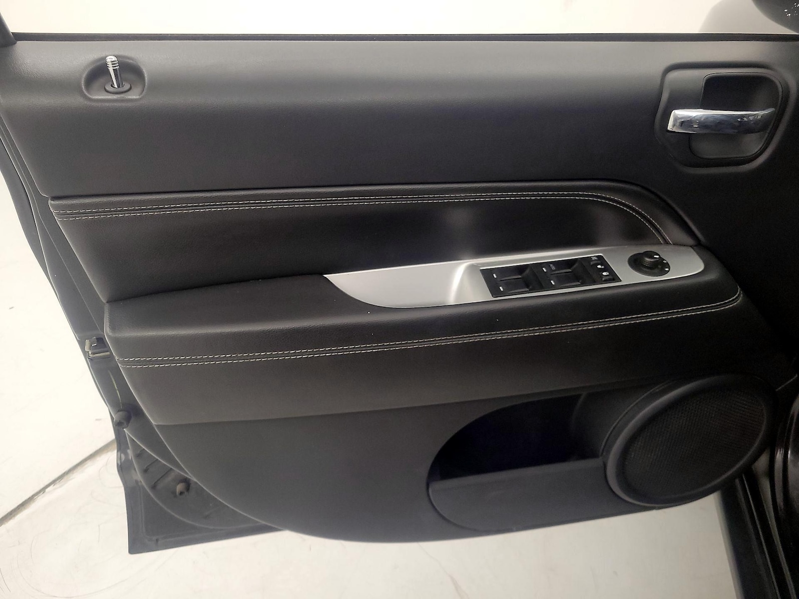 2017 Jeep Compass Latitude - Photo 13