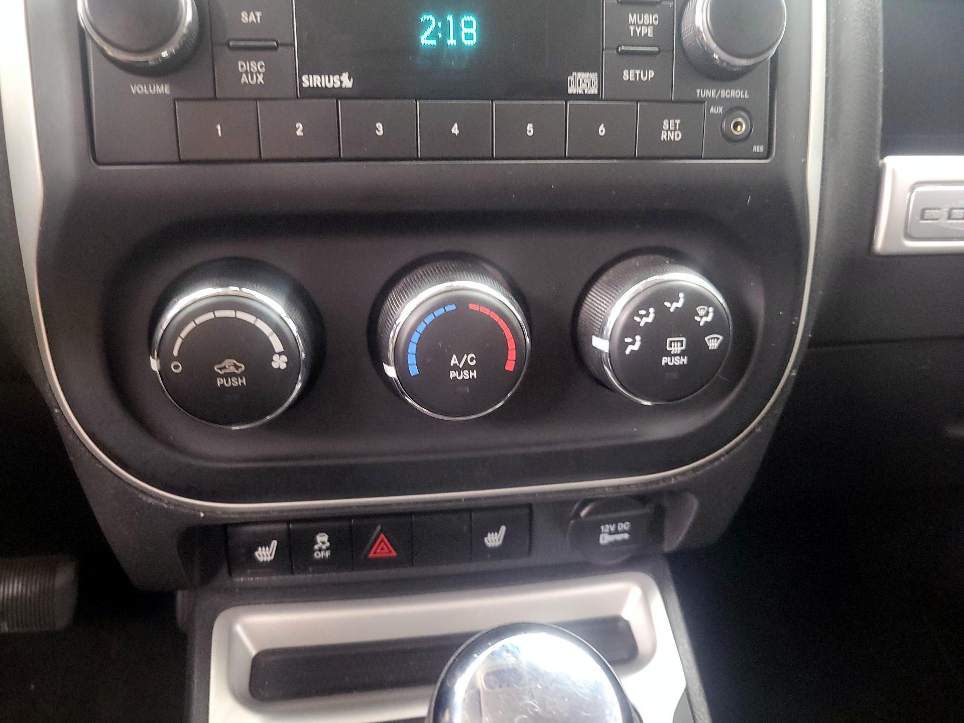 Thumbnail: 2017 Jeep Compass - 14