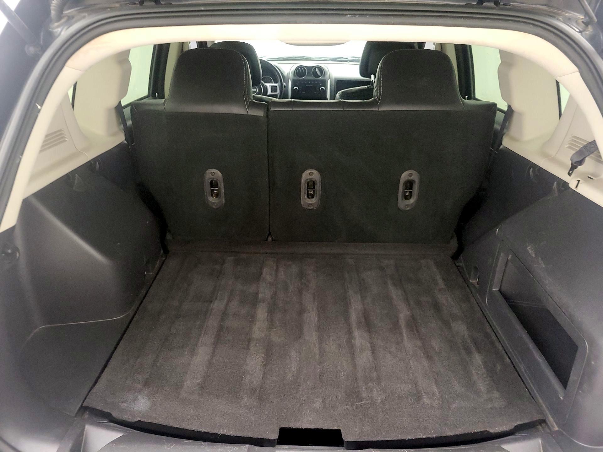 Thumbnail: 2017 Jeep Compass - 17