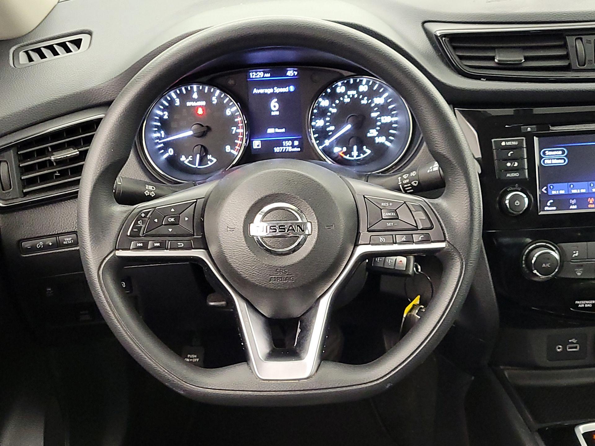 Thumbnail: 2018 Nissan Rogue - 10