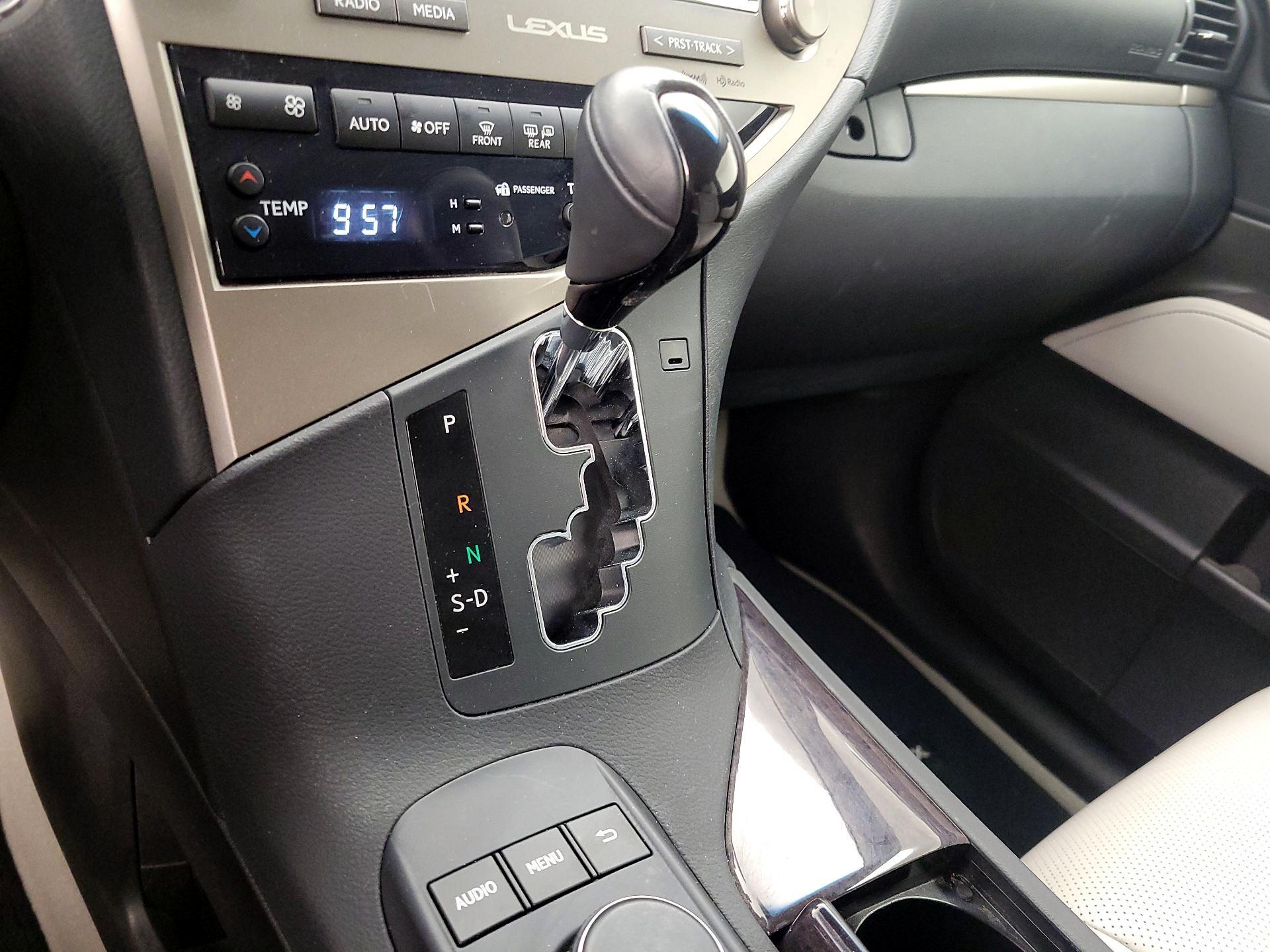 Thumbnail: 2015 Lexus RX - 17