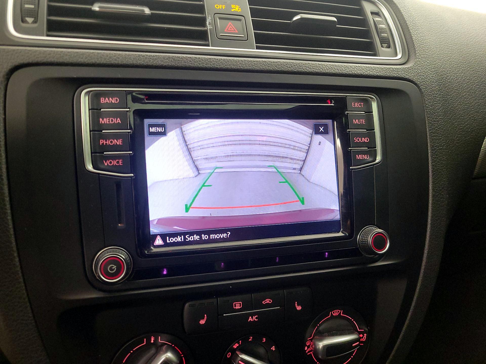 Thumbnail: 2017 Volkswagen Jetta - 14