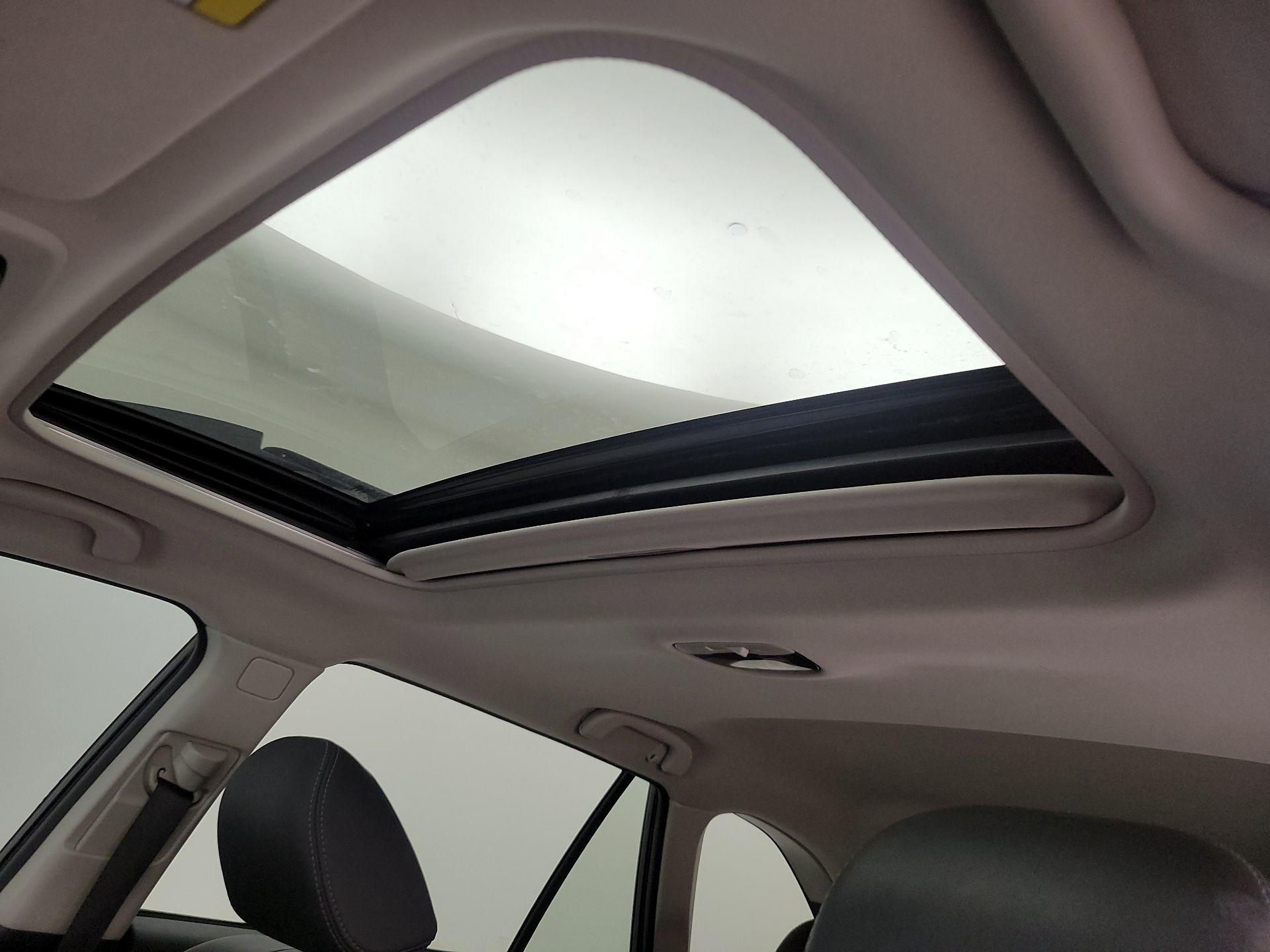 Thumbnail: 2017 Subaru Outback - 20