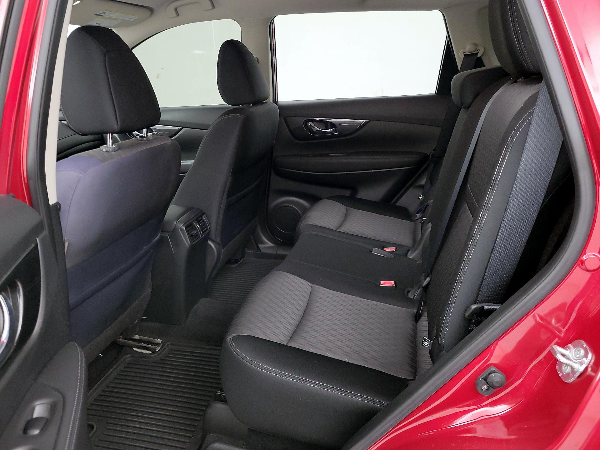 Thumbnail: 2017 Nissan Rogue - 19