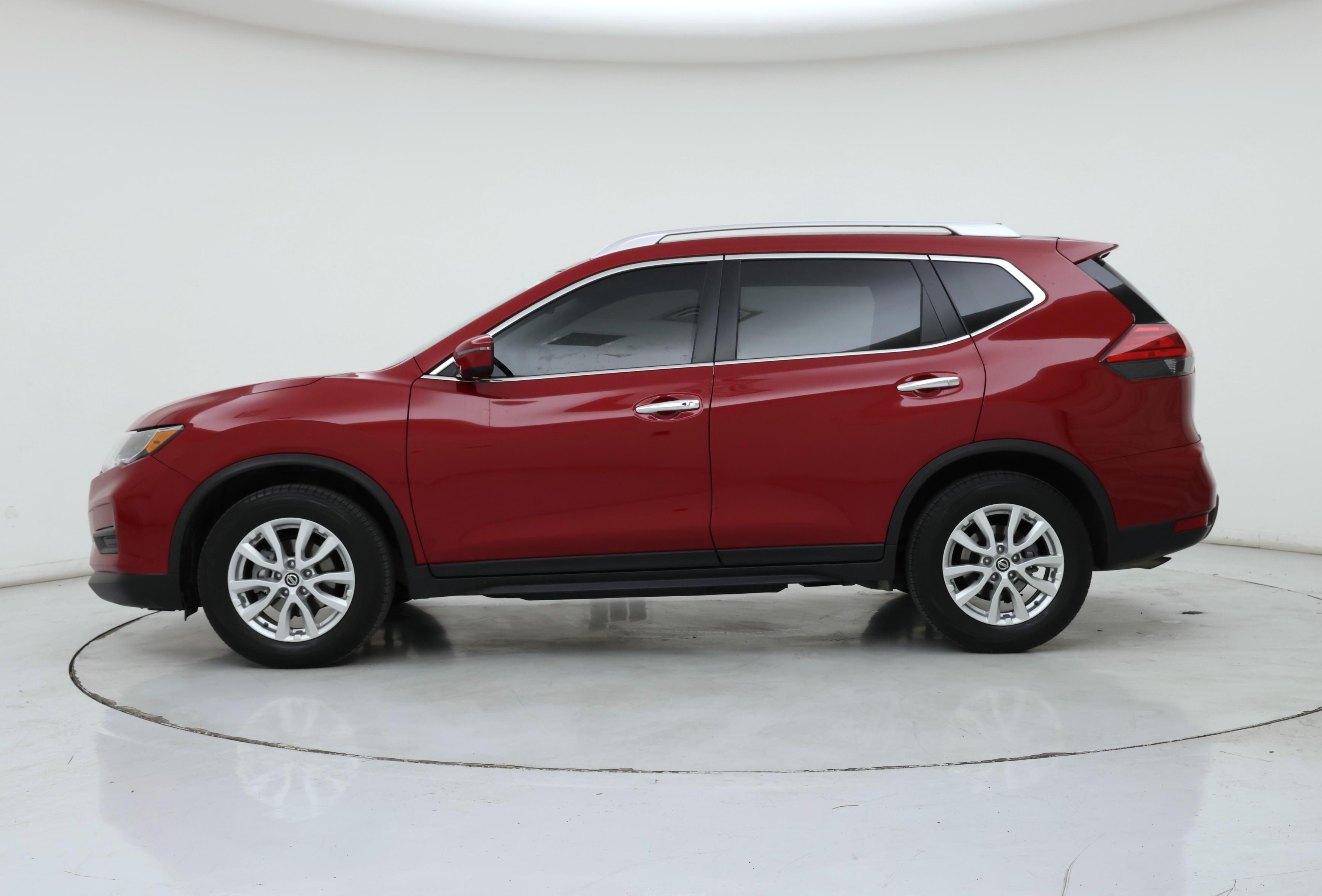 Thumbnail: 2017 Nissan Rogue - 3