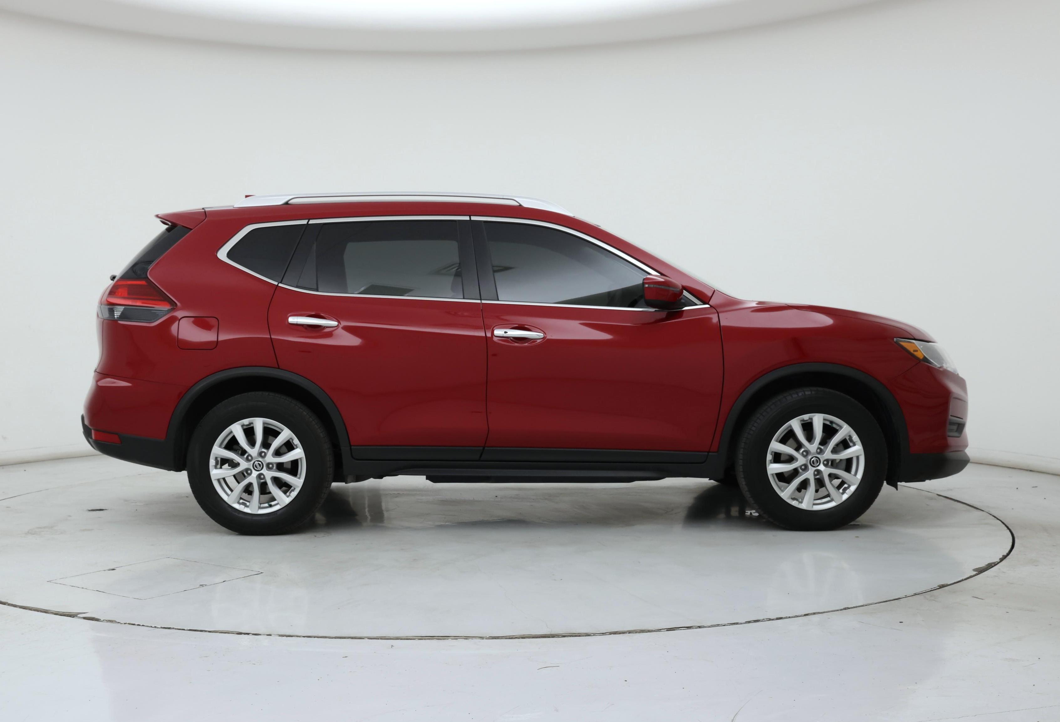Thumbnail: 2017 Nissan Rogue - 7
