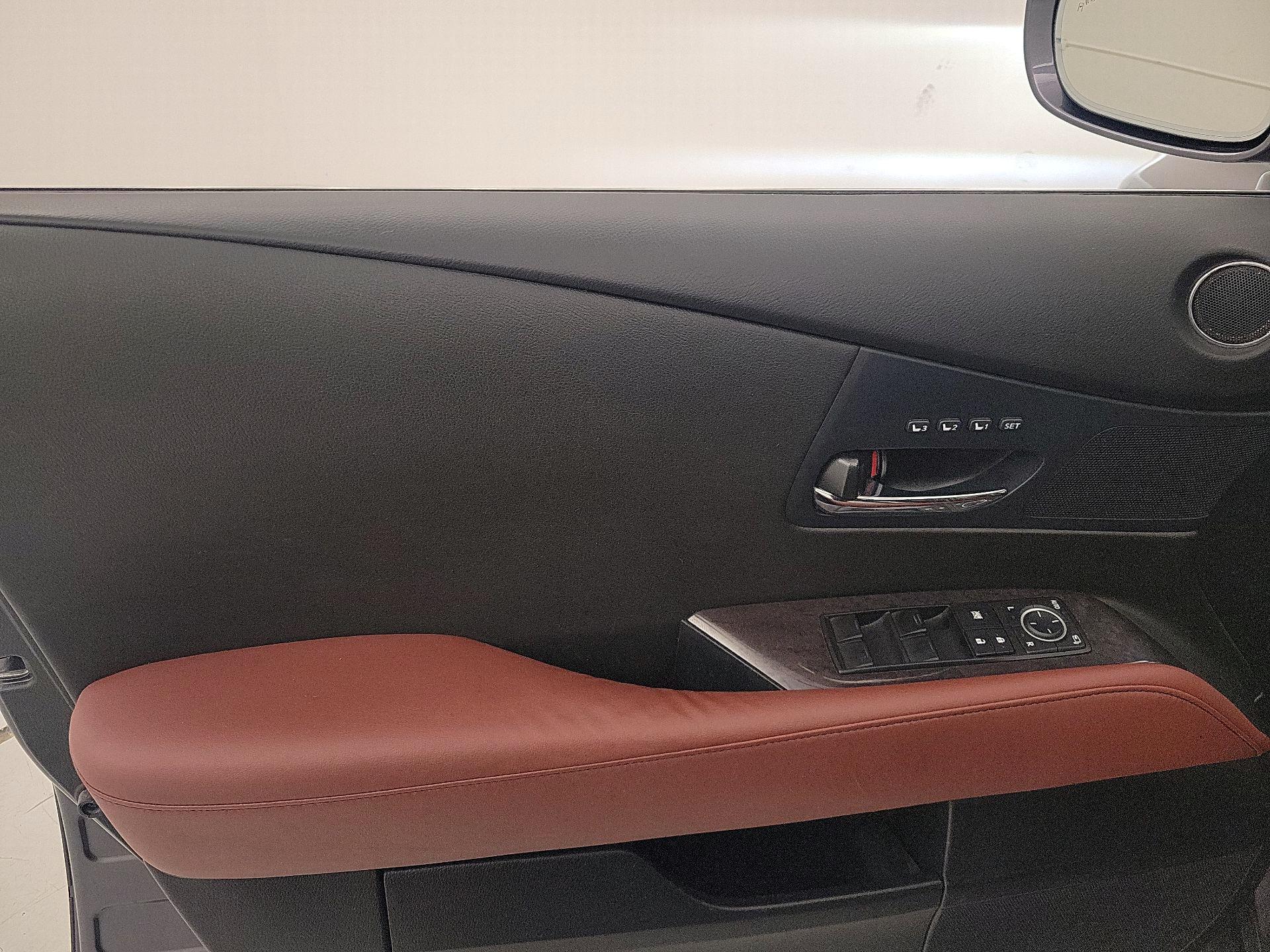 Thumbnail: 2015 Lexus RX - 12