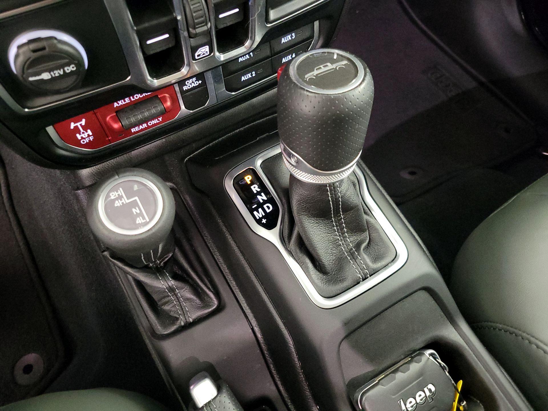 Thumbnail: 2024 Jeep Gladiator - 18