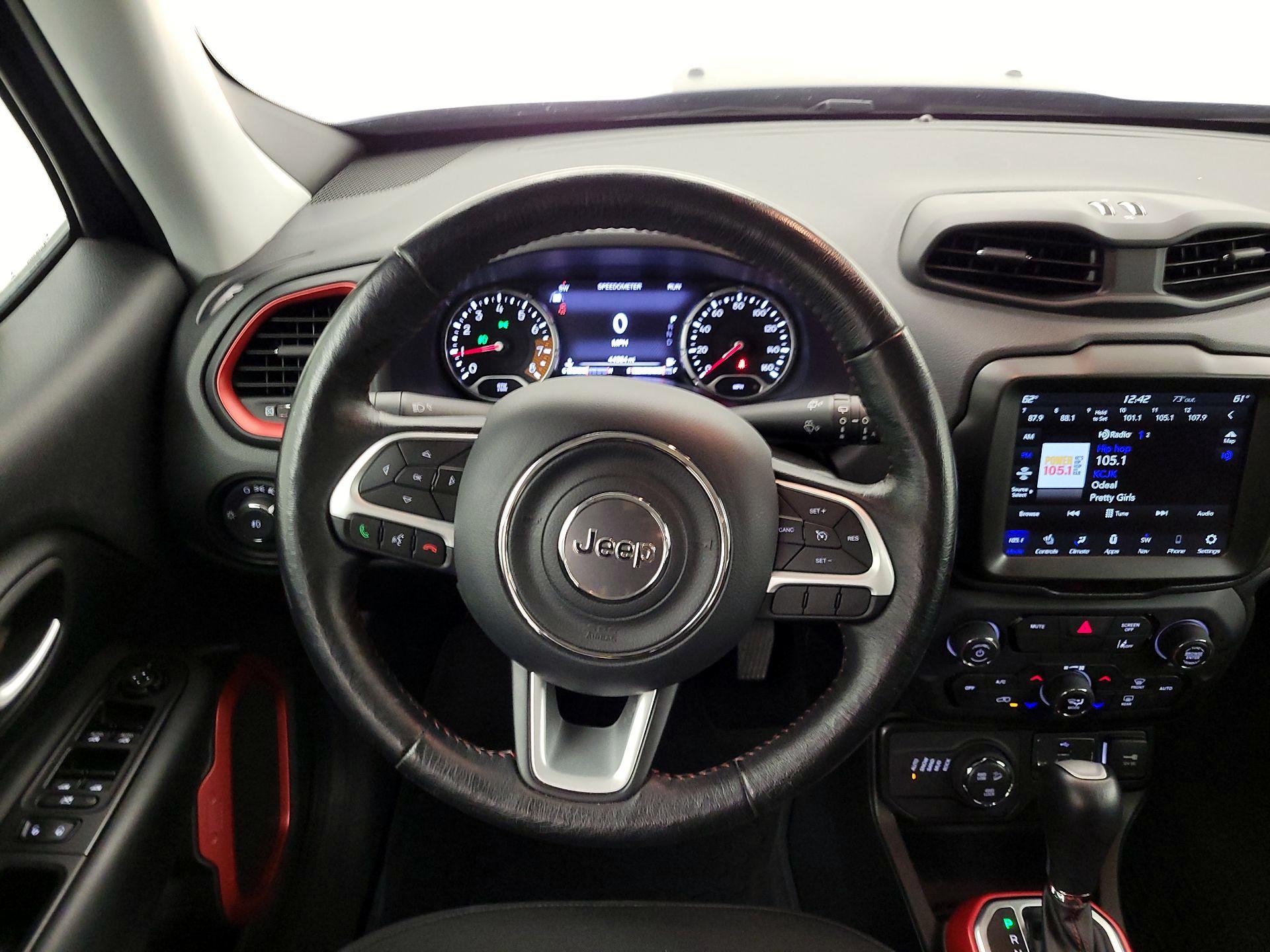 Thumbnail: 2021 Jeep Renegade - 10