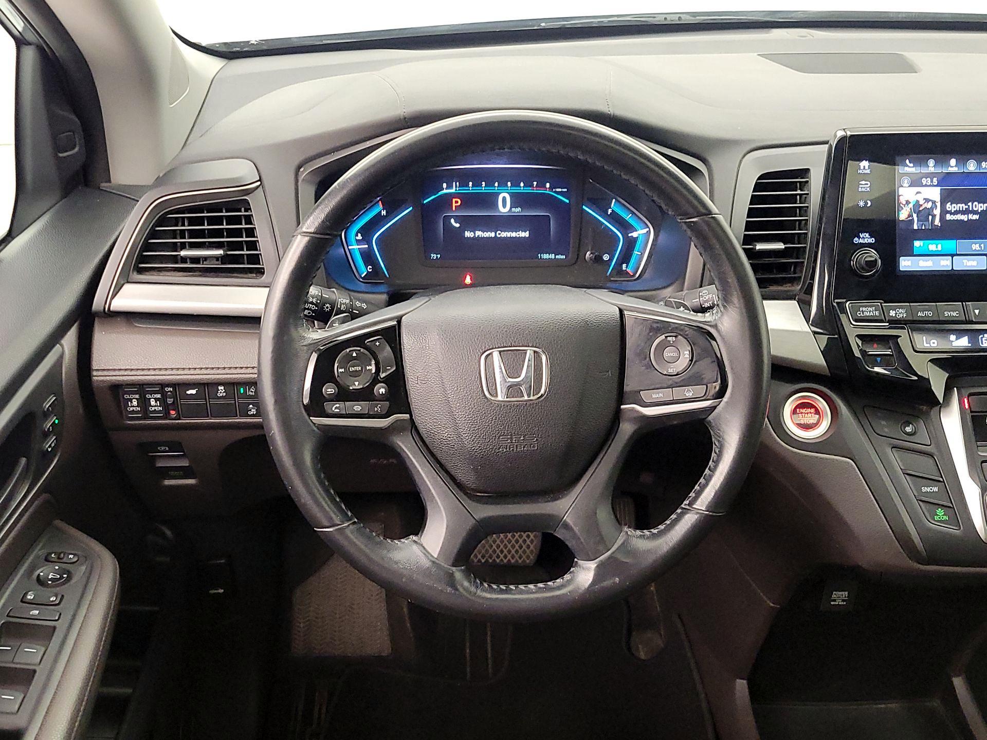 Thumbnail: 2018 Honda Odyssey - 10