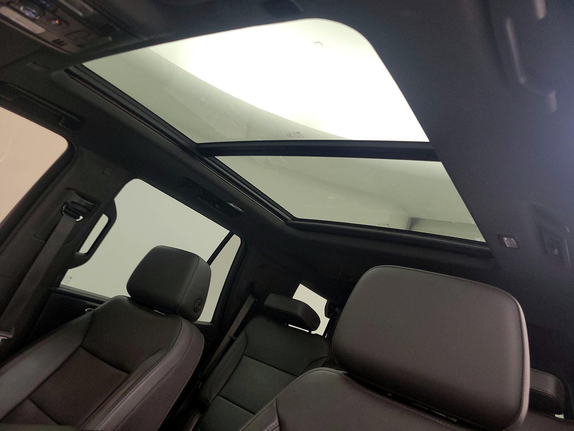 Thumbnail: 2021 Chevrolet Tahoe - 19