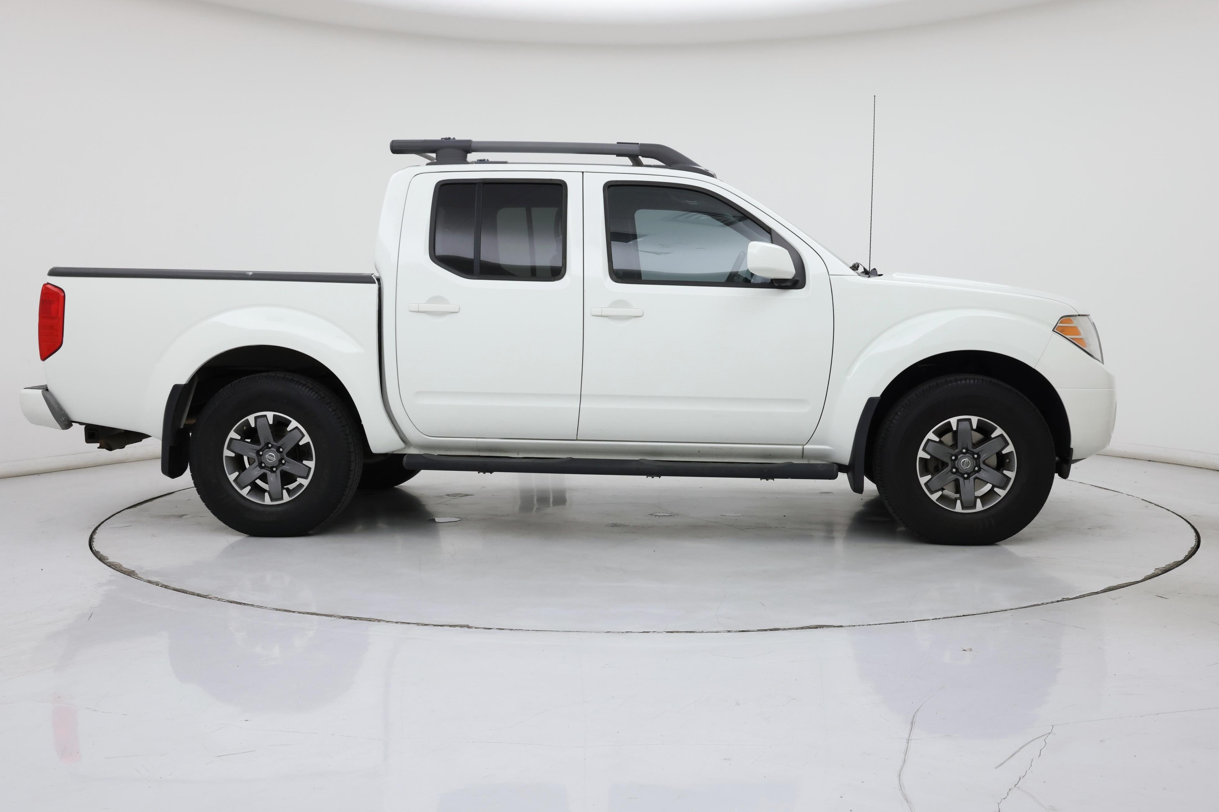 Thumbnail: 2017 Nissan Frontier - 7