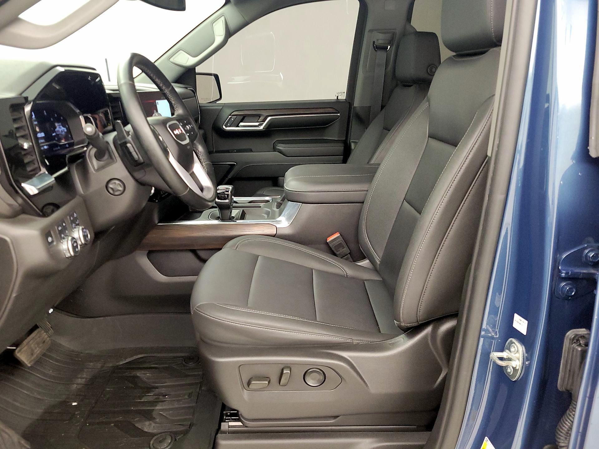 Thumbnail: 2024 GMC Sierra 1500 - 11