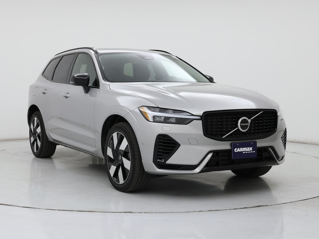 Volvo XC60 Recharge T8 Ultra Dark Theme eAWD