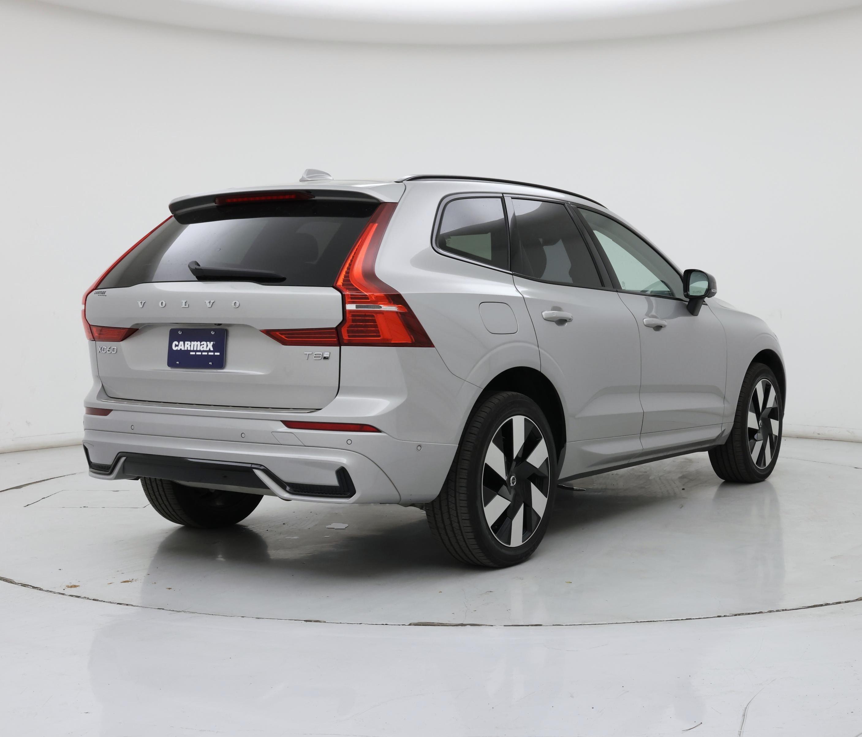 Thumbnail: 2025 Volvo XC60 - 8