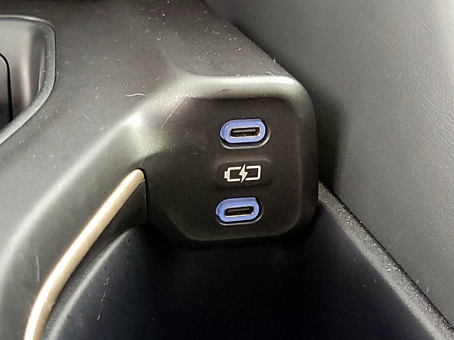 Thumbnail: 2023 Toyota Crown - 18